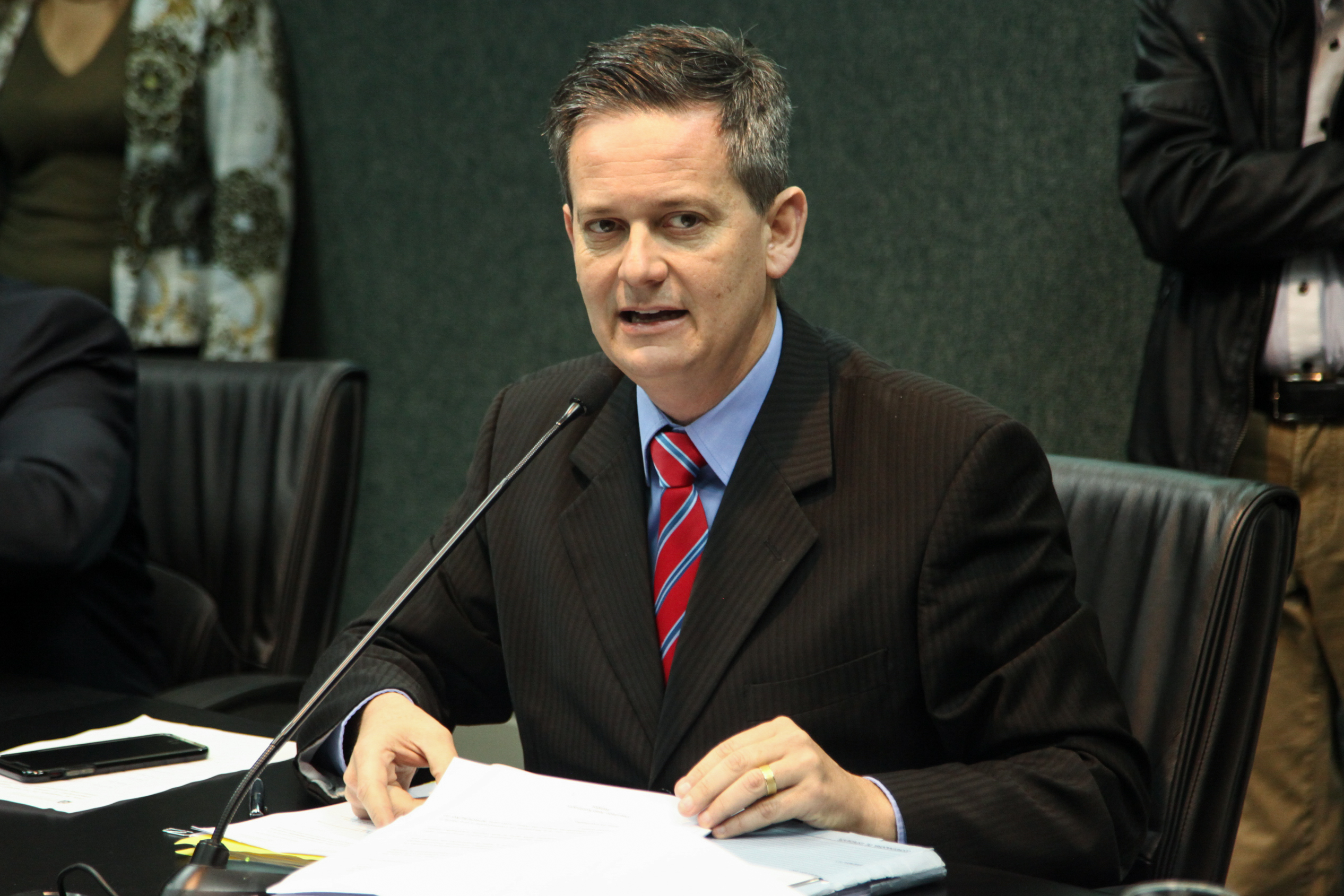 Deputado Jean Kuhlmann (PSD). Comissão de Constituição e Justiça.