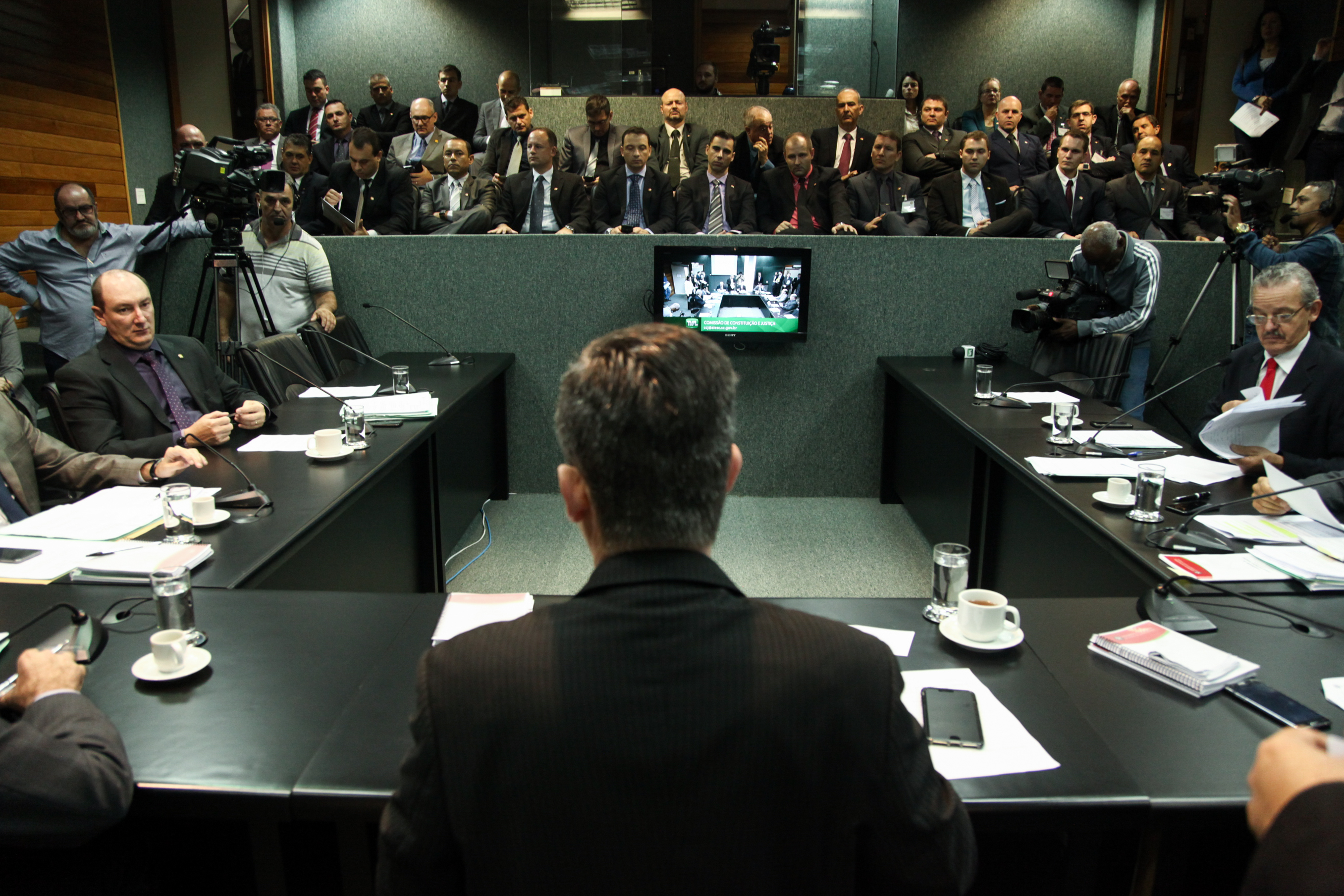Comissão de Constituição e Justiça.