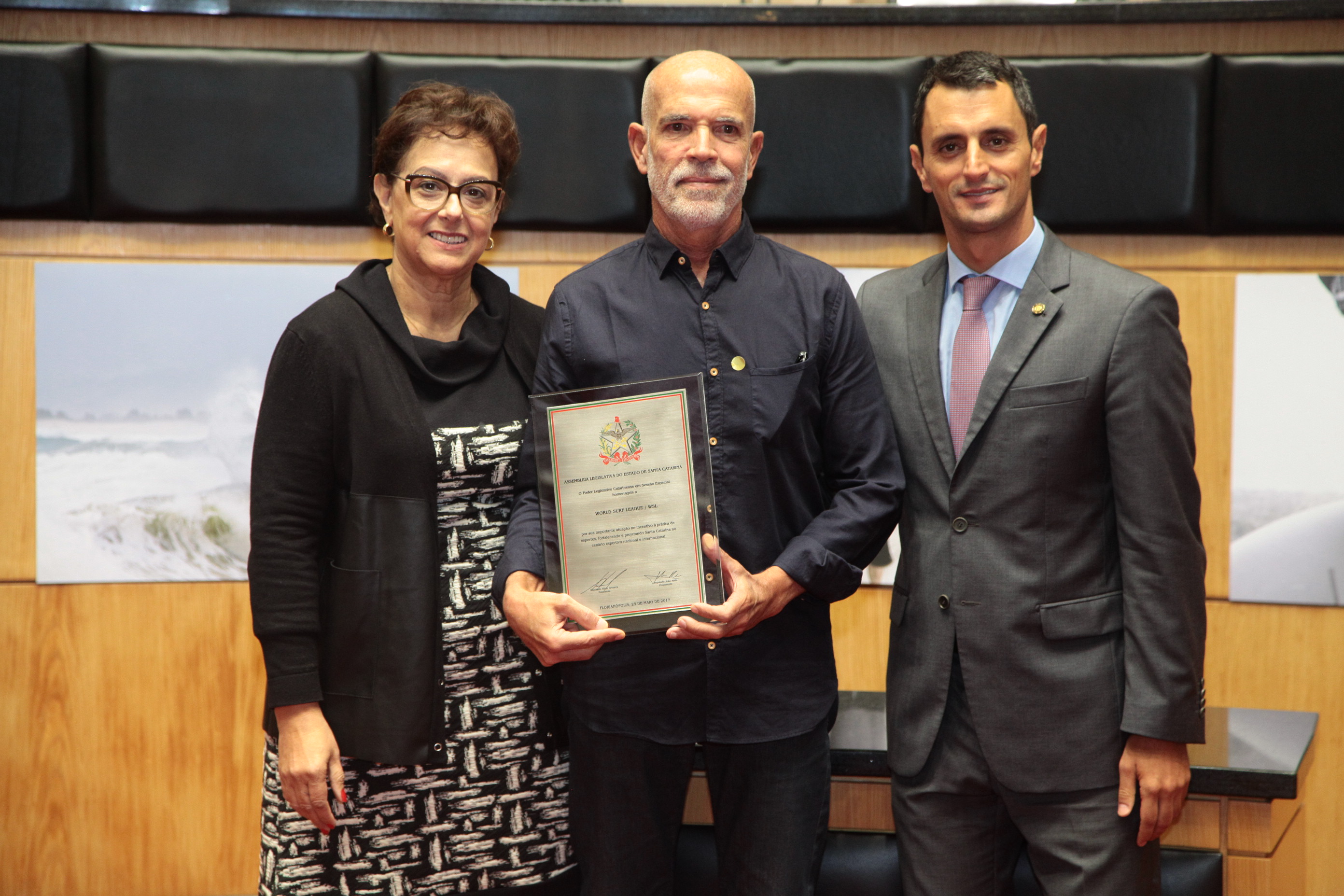 Sessão Especial em Homenagem ao Dia do Surf