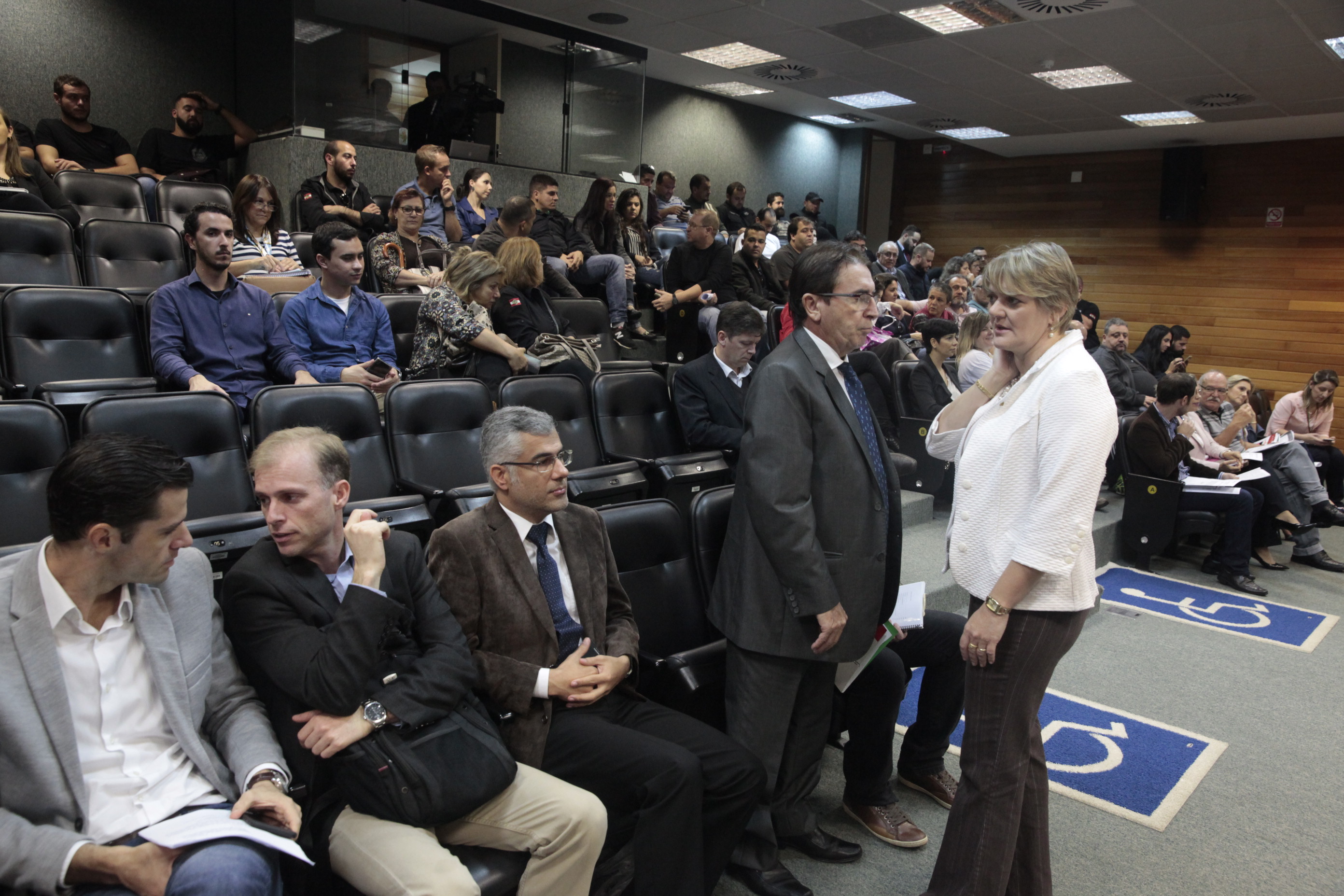 Comissão de Finanças promove Audiência Pública para tratar da medida provisória 210/2017.
