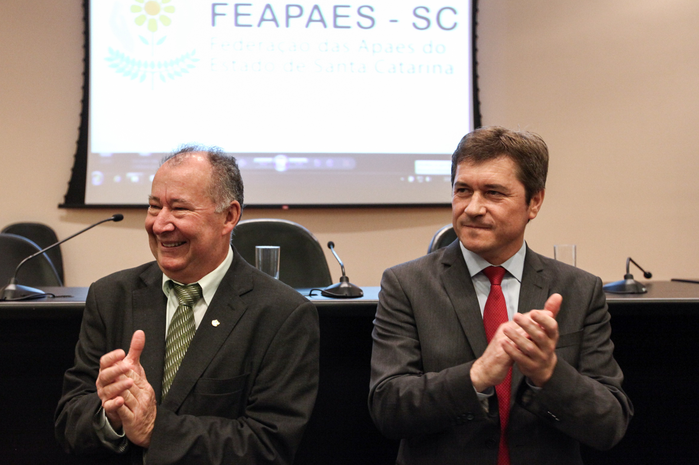 IV Seminário de Saúde e Prevenção das Deficiências das APAEs de Santa Catarina.