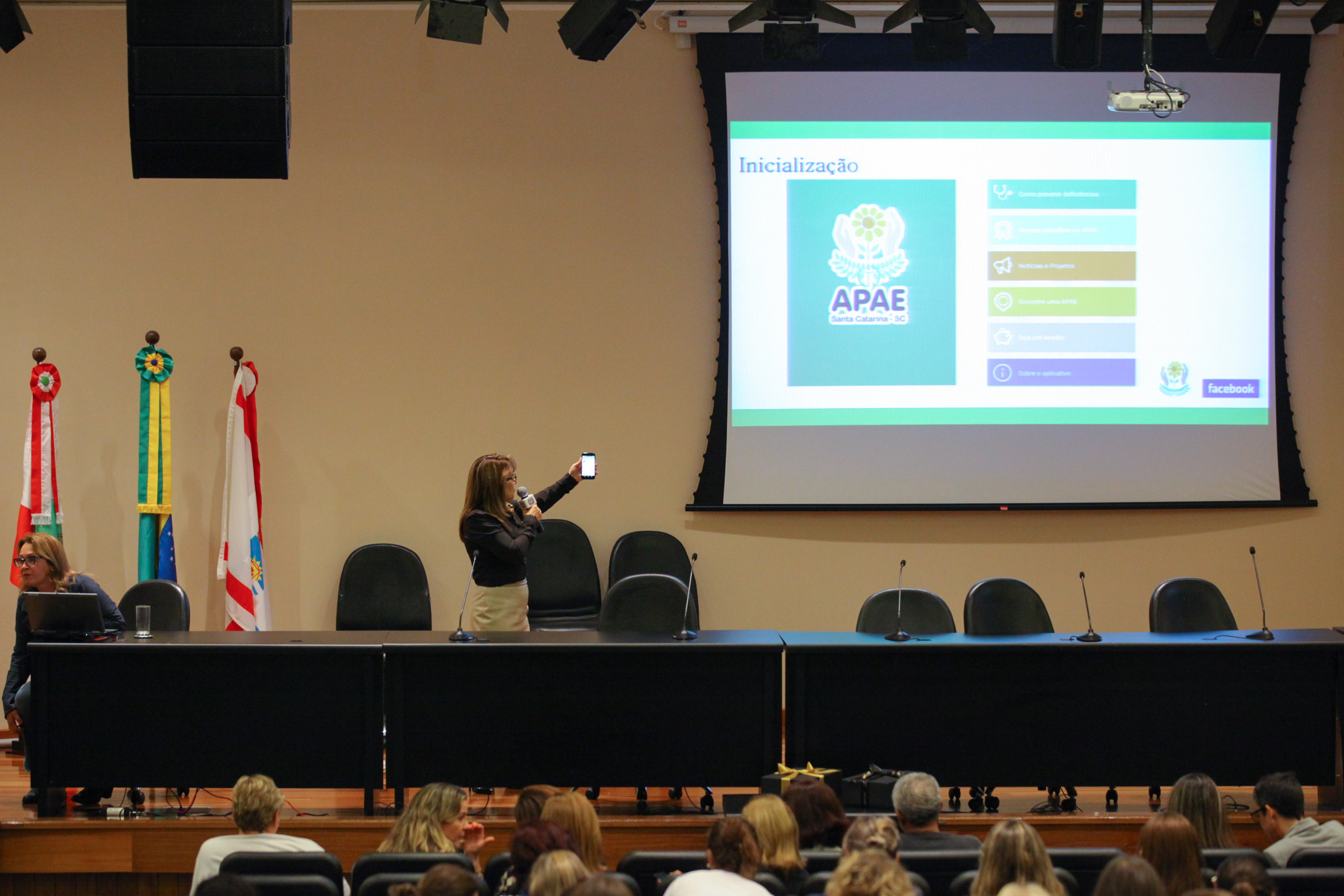 IV Seminário de Saúde e Prevenção das Deficiências das APAEs de Santa Catarina