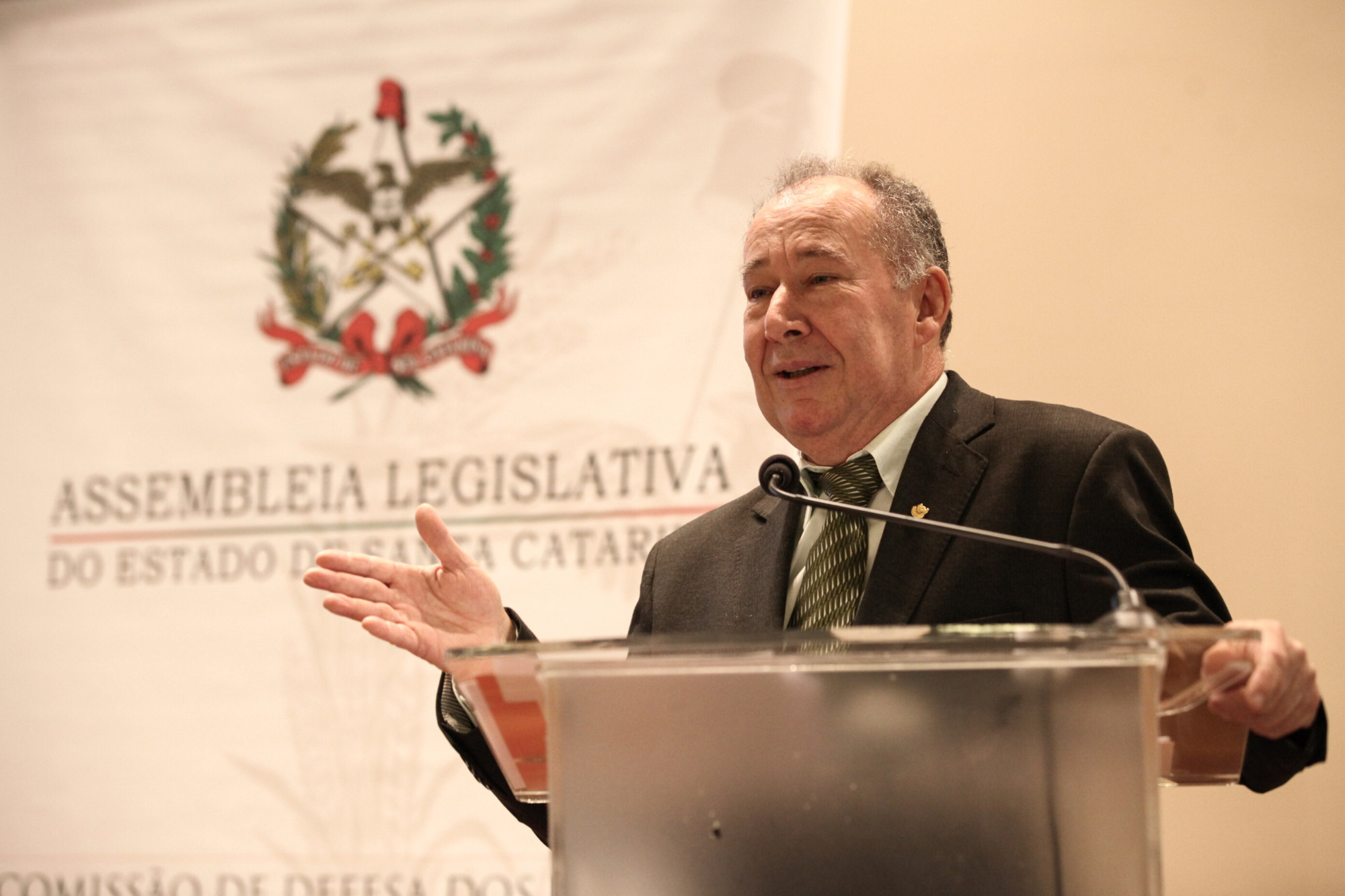 Júlio Cesar de Aguiar, presidente da Feapaes-SC