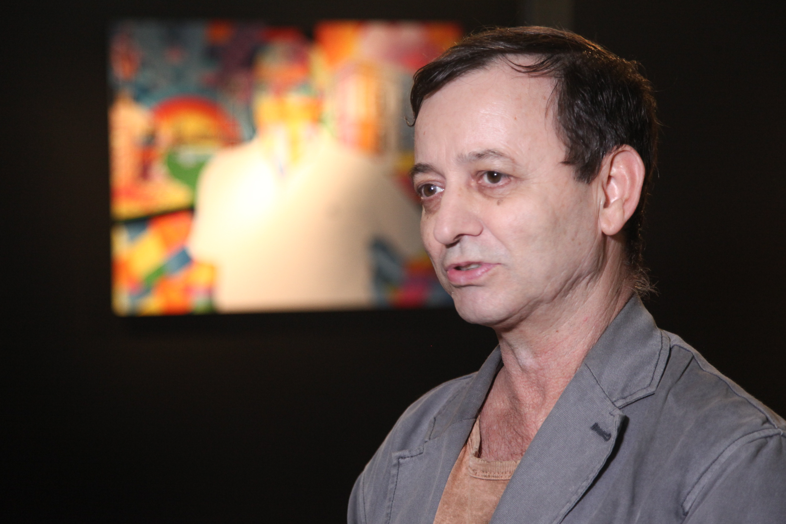 Exposição do artista Clovis Medeiros.