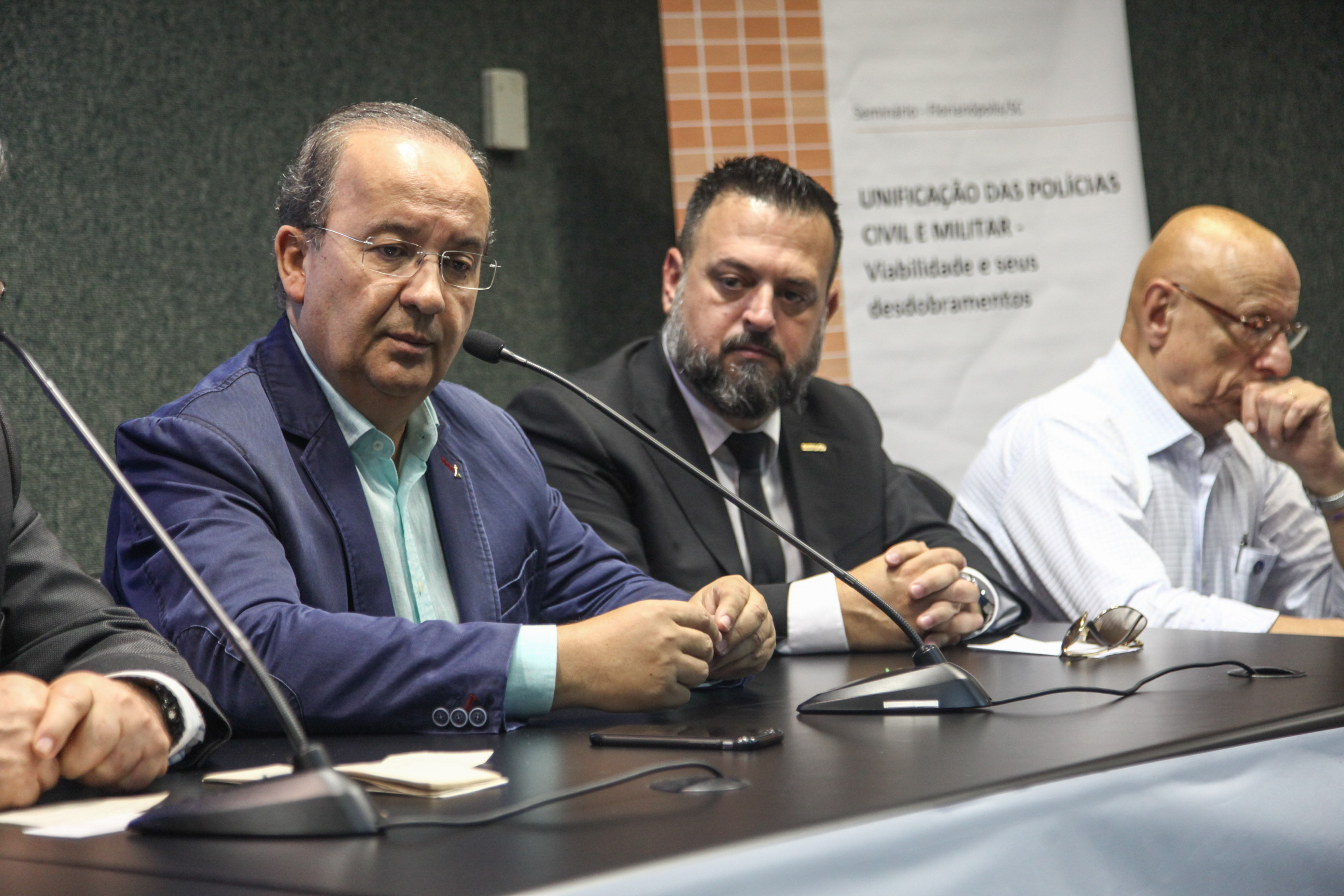 Seminário: Unificação das polícias Civil e Militar.