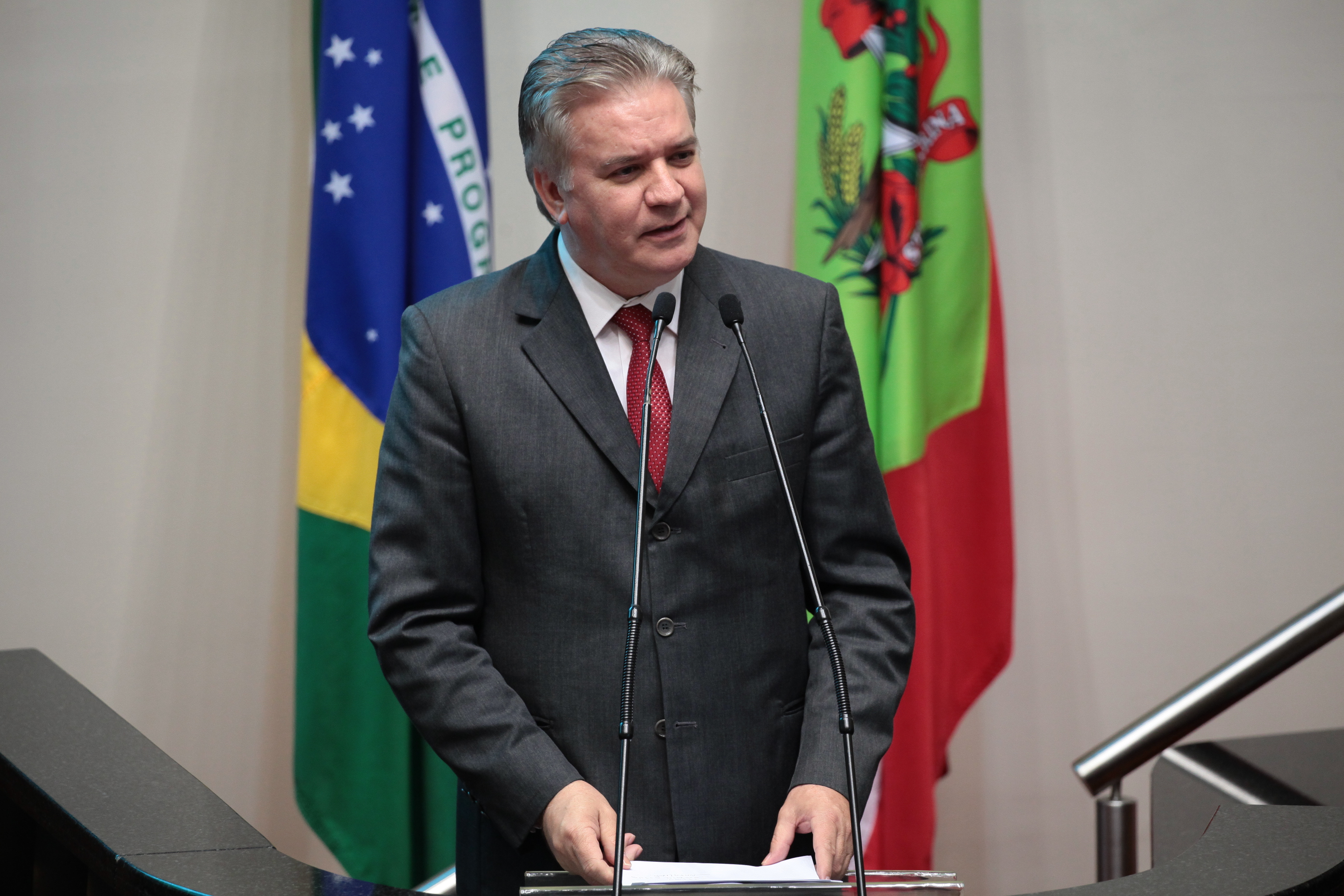 Sessão Ordinária. Deputado César Valduga (PCdoB). Foto: Miriam Zomer / Agência AL