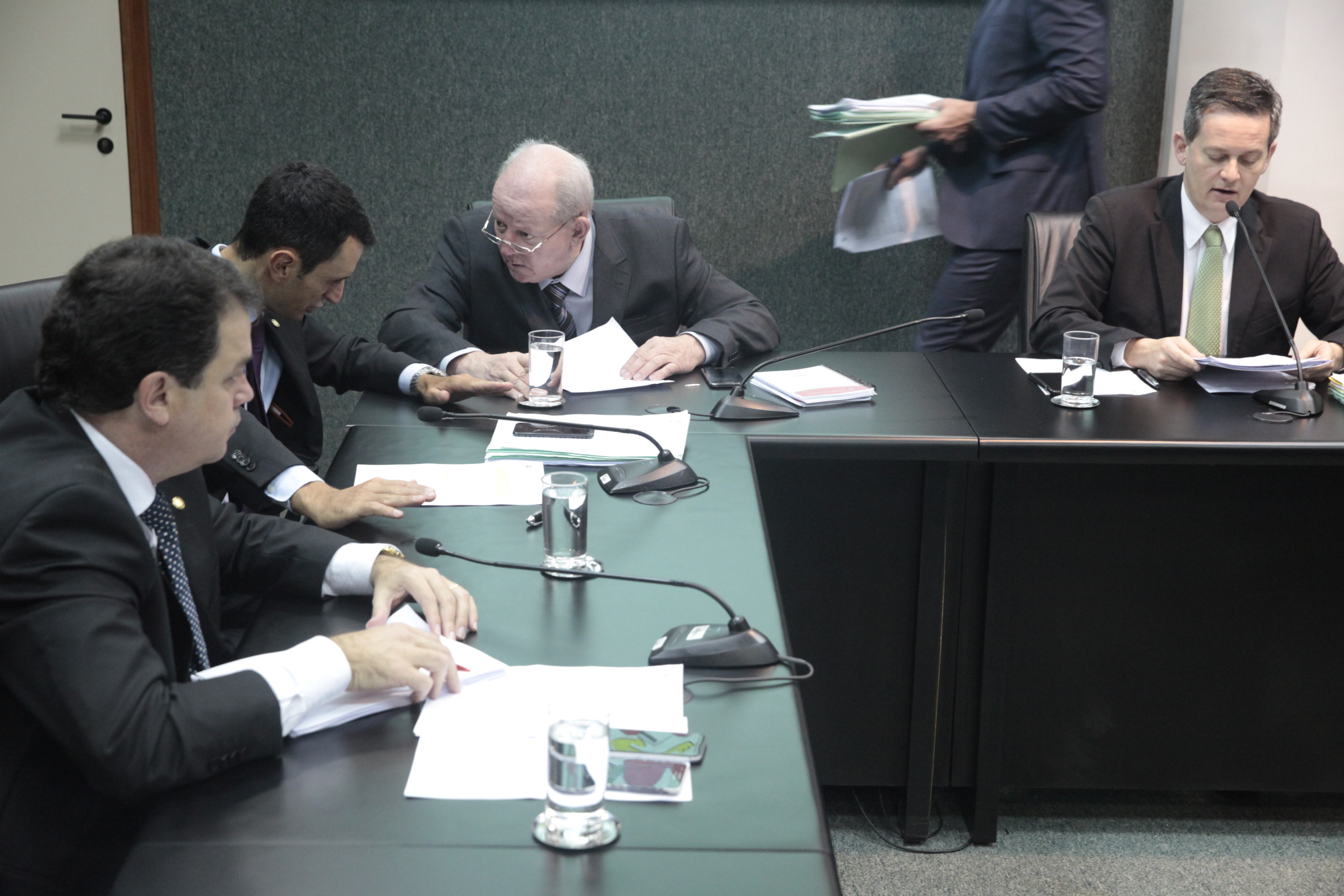 Comissão de Constituição e Justiça