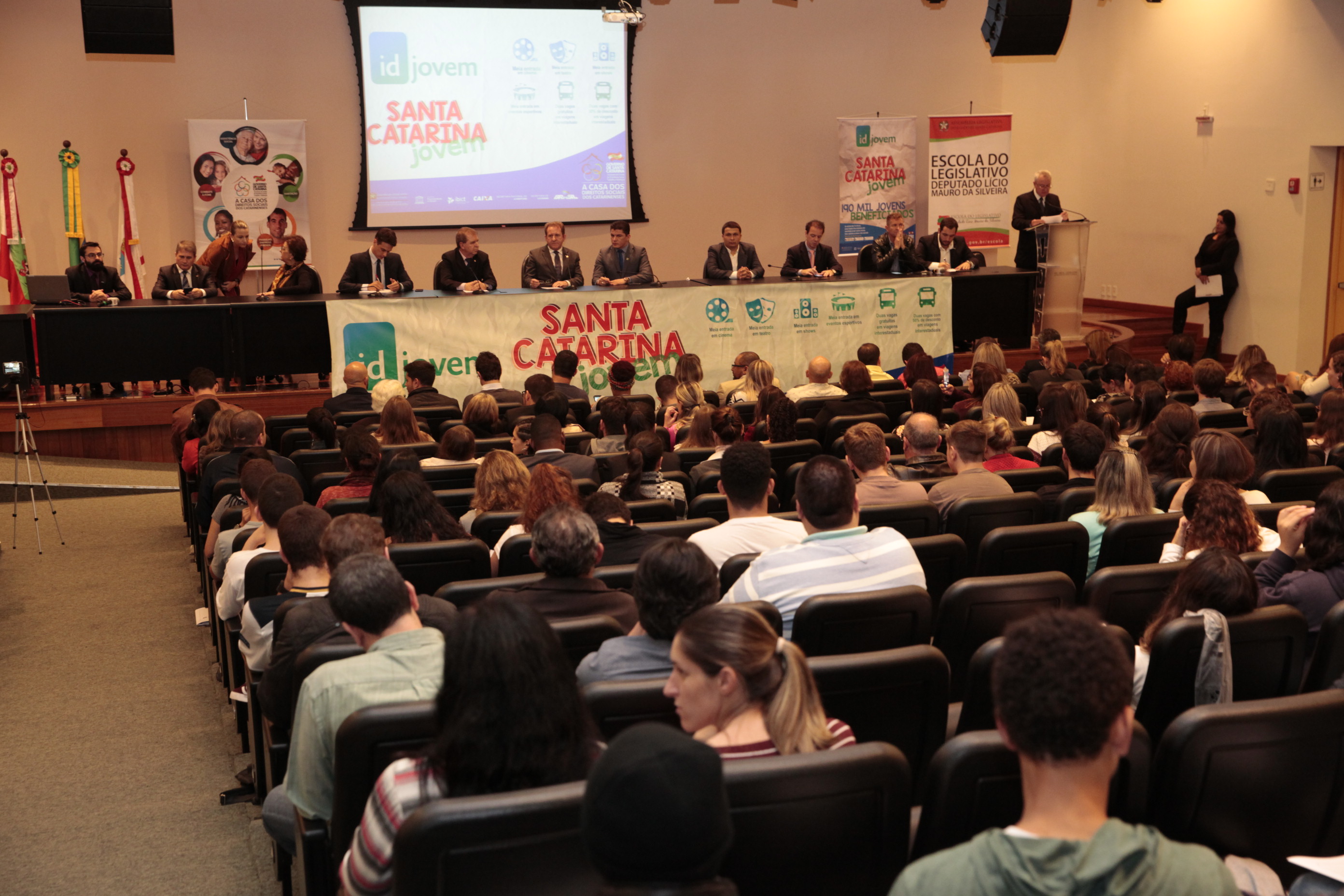 Lançamento do Programa Identidade Jovem.