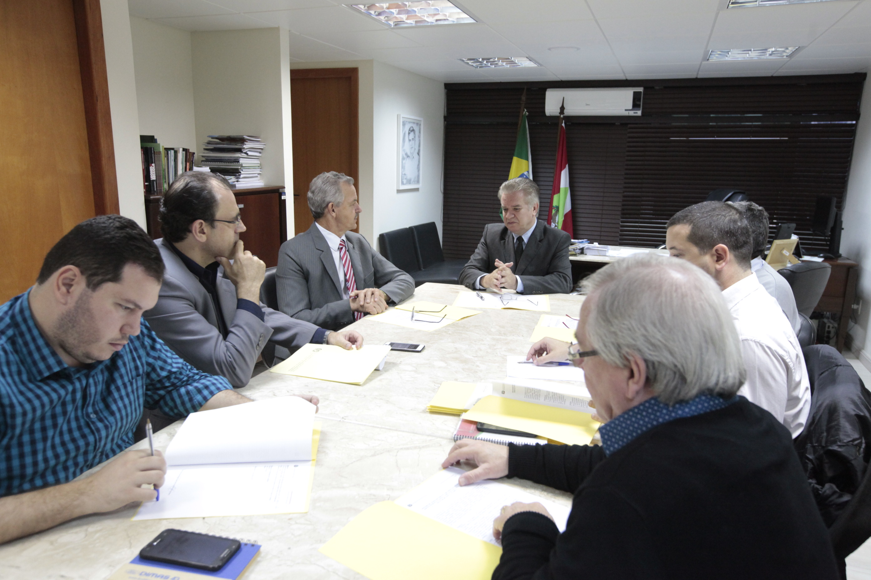 Instalação da Frente Parlamentar em Defesa das Empresas Públicas.