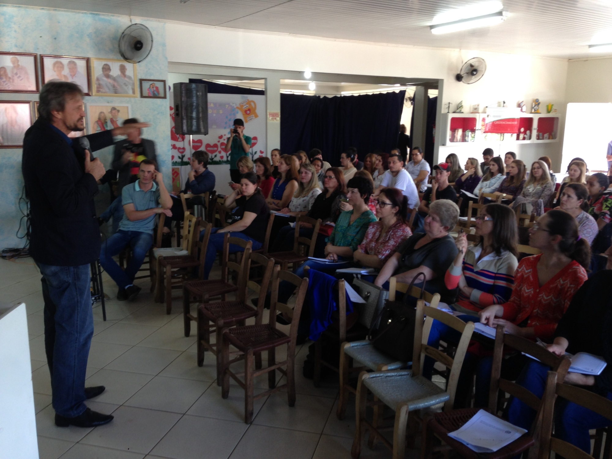 Ajuste fiscal impedirá que país cumpra as metas do Plano Nacional de Educação
