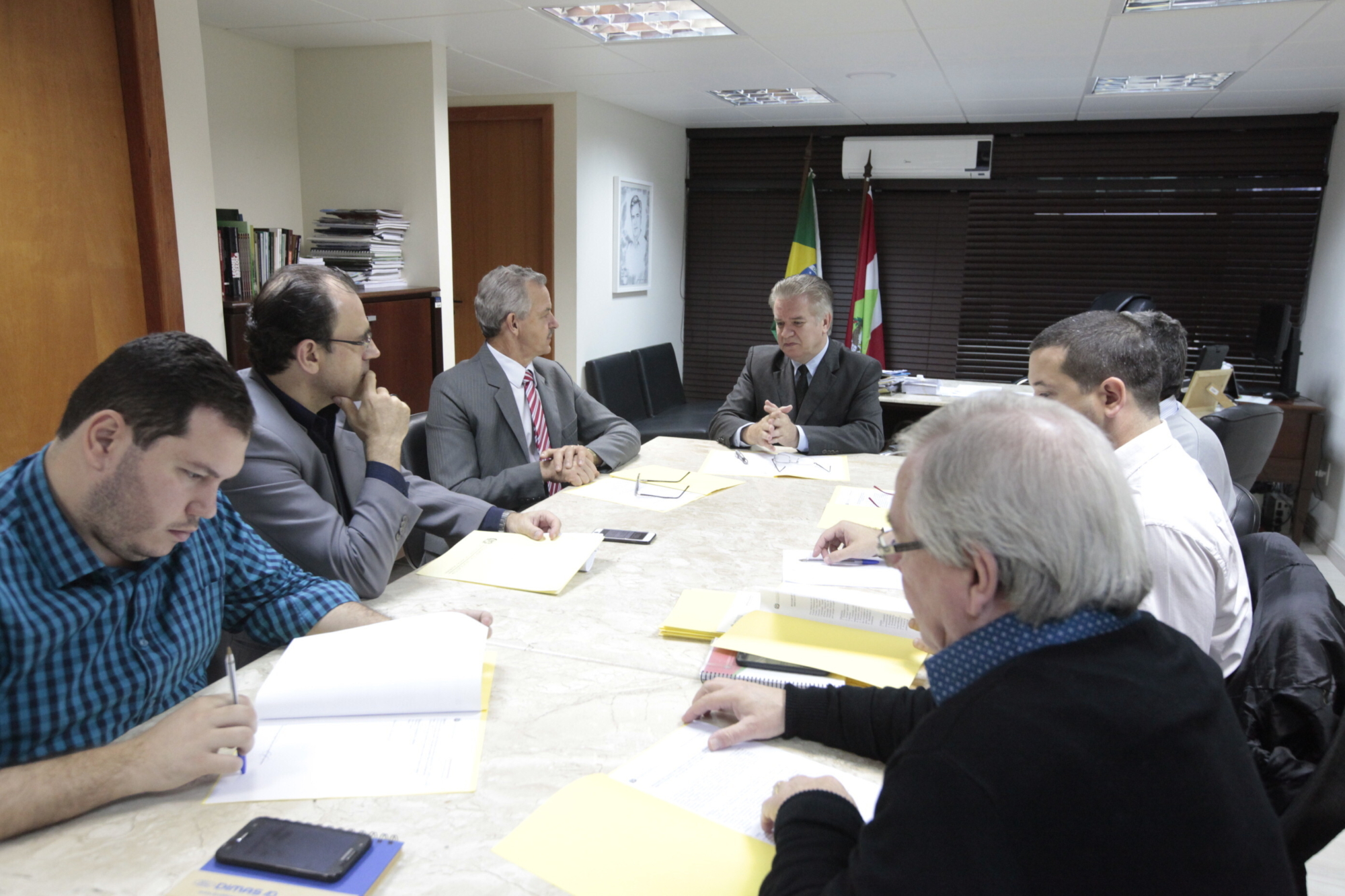 Frente parlamentar vai trabalhar pelo fortalecimento de estatais catarinenses