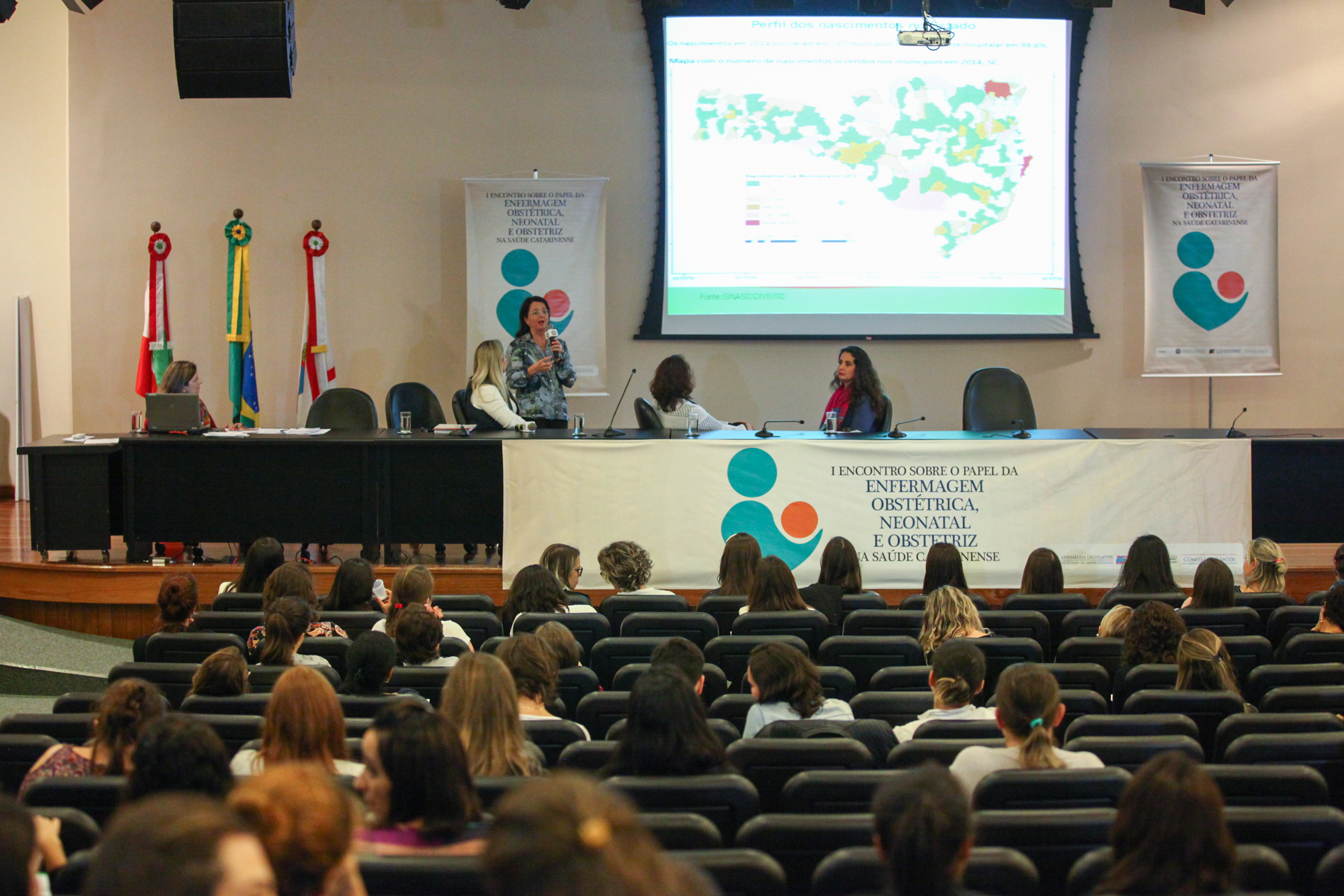 1º Encontro sobre o “Papel da Enfermagem obstétrica, neonatal e obstetrizes na saúde Catarinense”