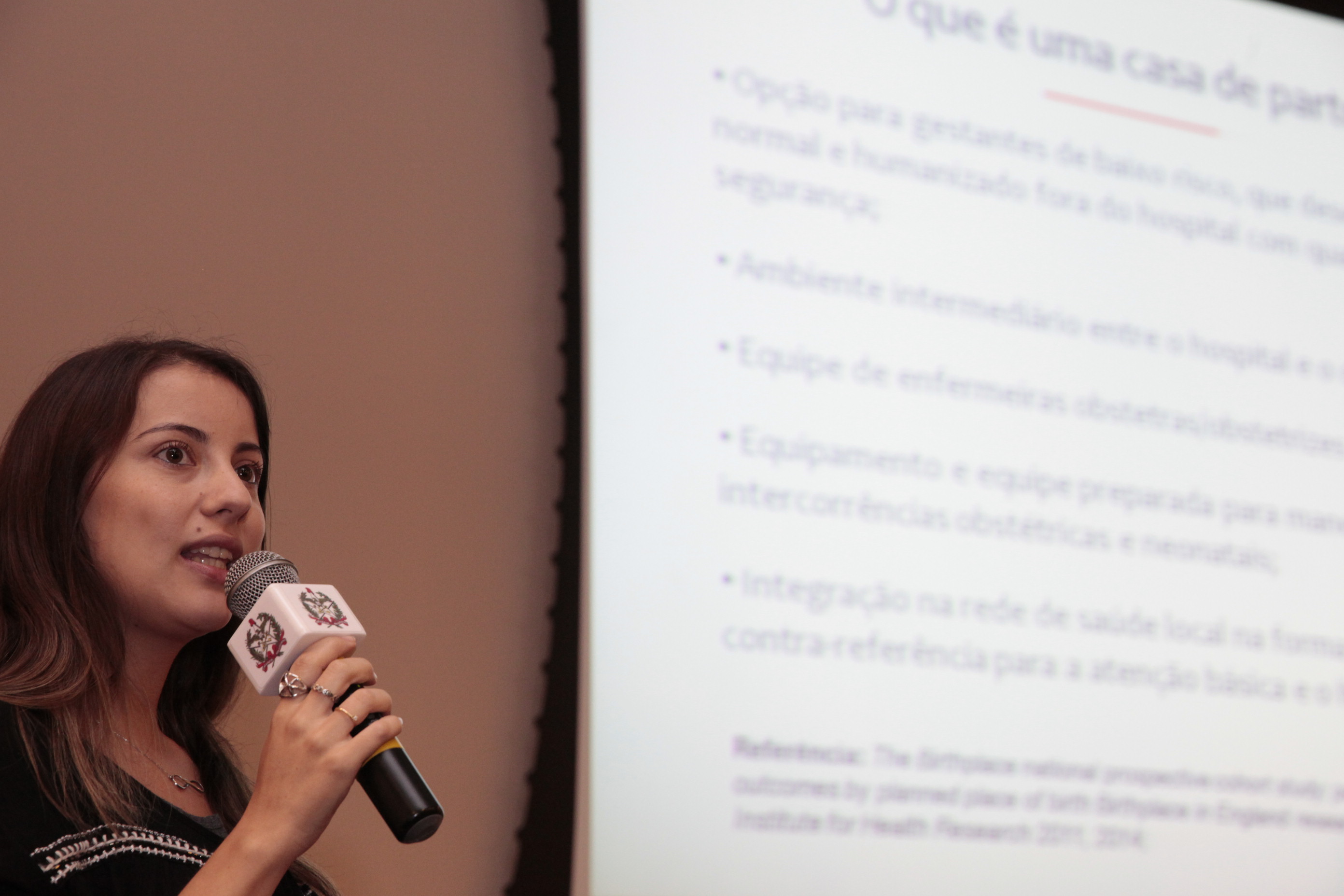 1º Encontro da Associação de Enfermeiros Obstetras, Neonatais , e Obstetrizes de SC _Caroline IGUCHI _ Enfermeira Obstetra da Casa Angela