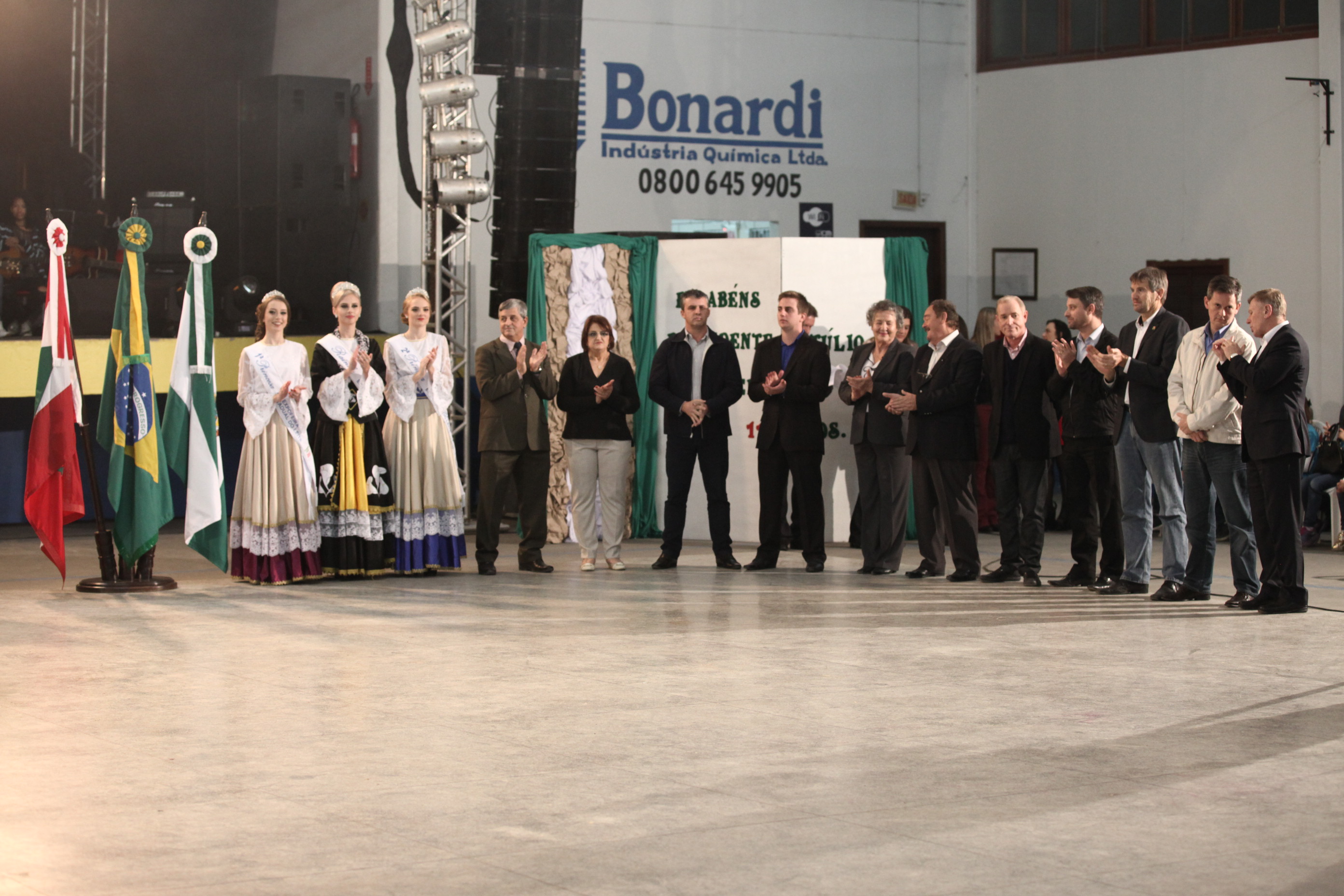Abertura da 21ª Expofeira Estadual do Leite em Presidente Getúlio