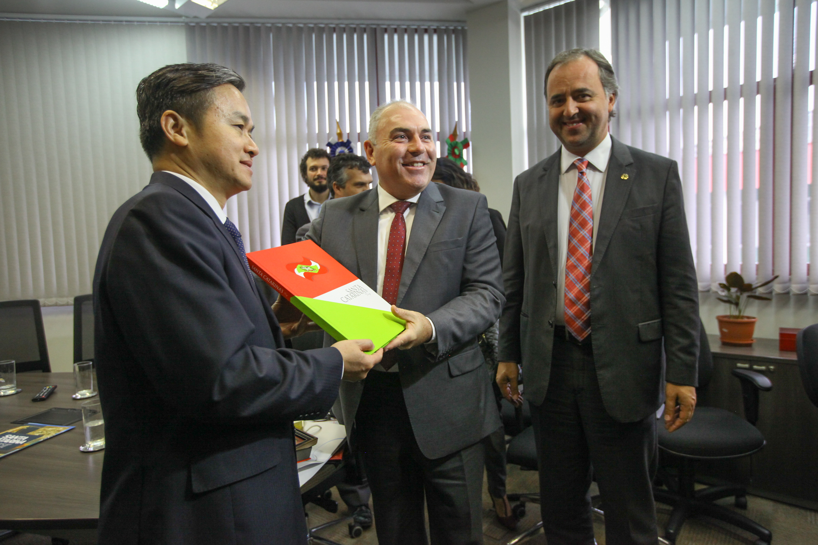 Comitiva chinesa visita Centro Administrativo. Foto: Karina Ferreira / Agência AL