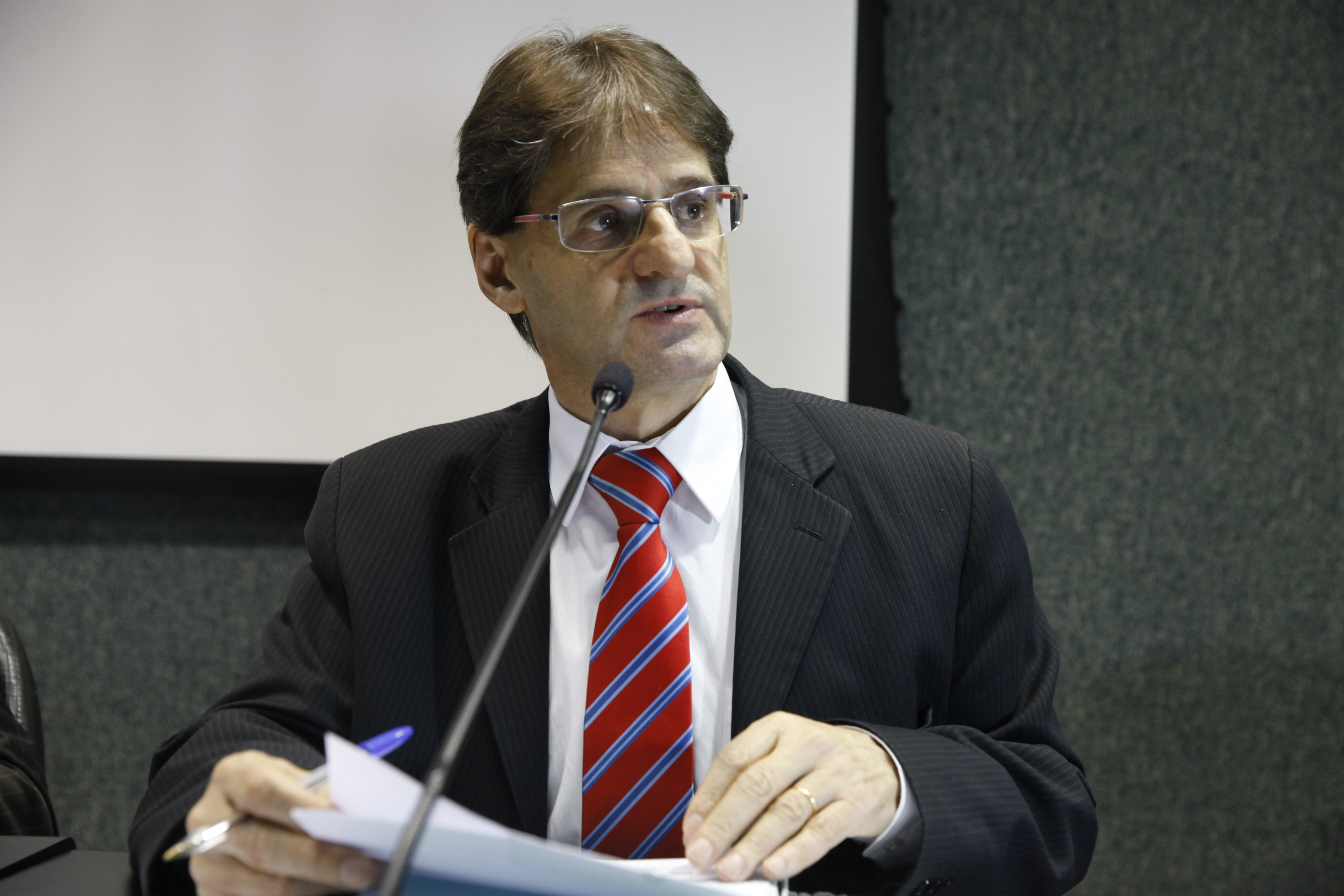 Comissão de Saúde.