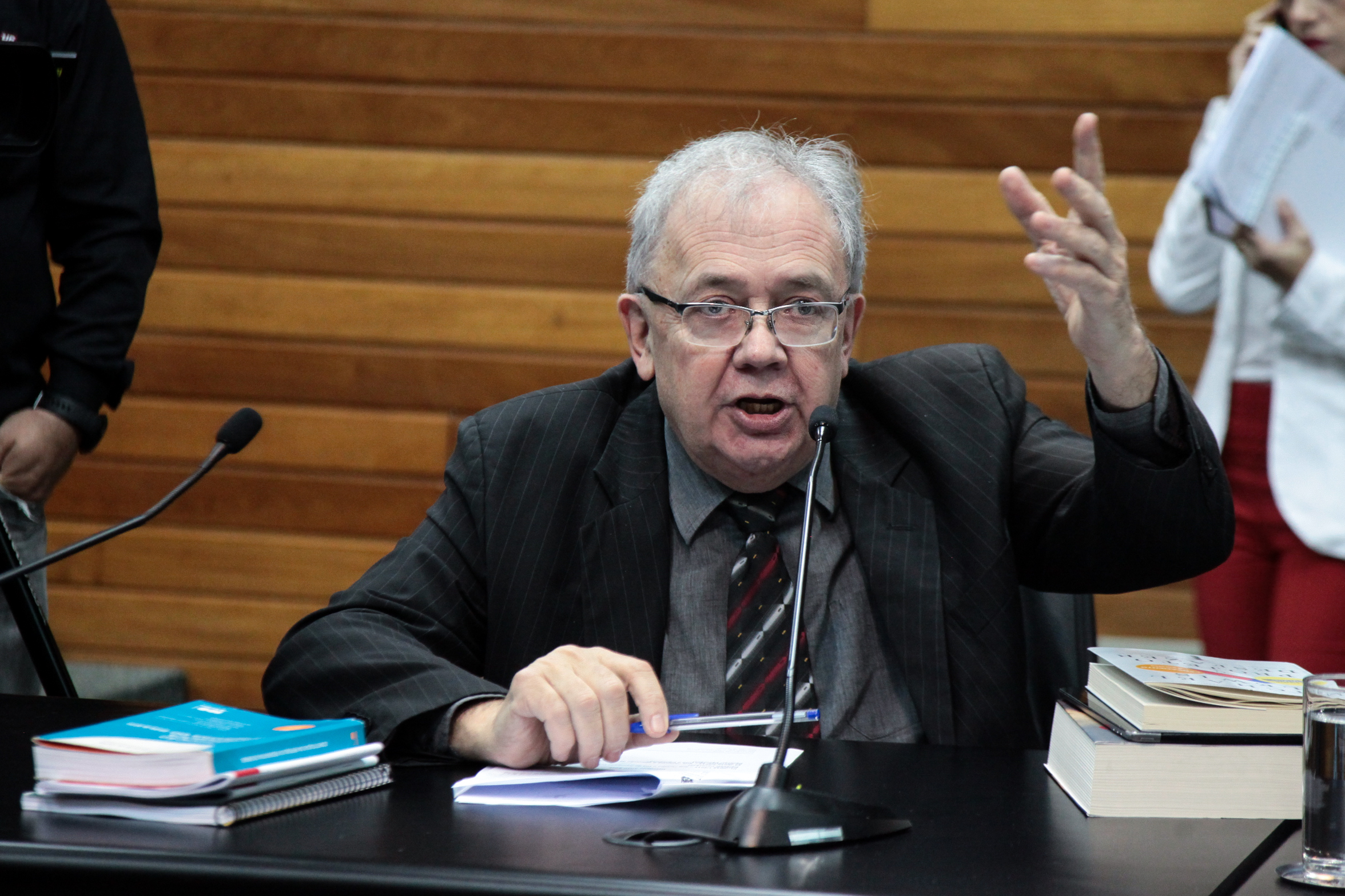 Deputado Fernando Coruja (PMDB). Comissão de Trabalho, Administração e Serviços Públicos.