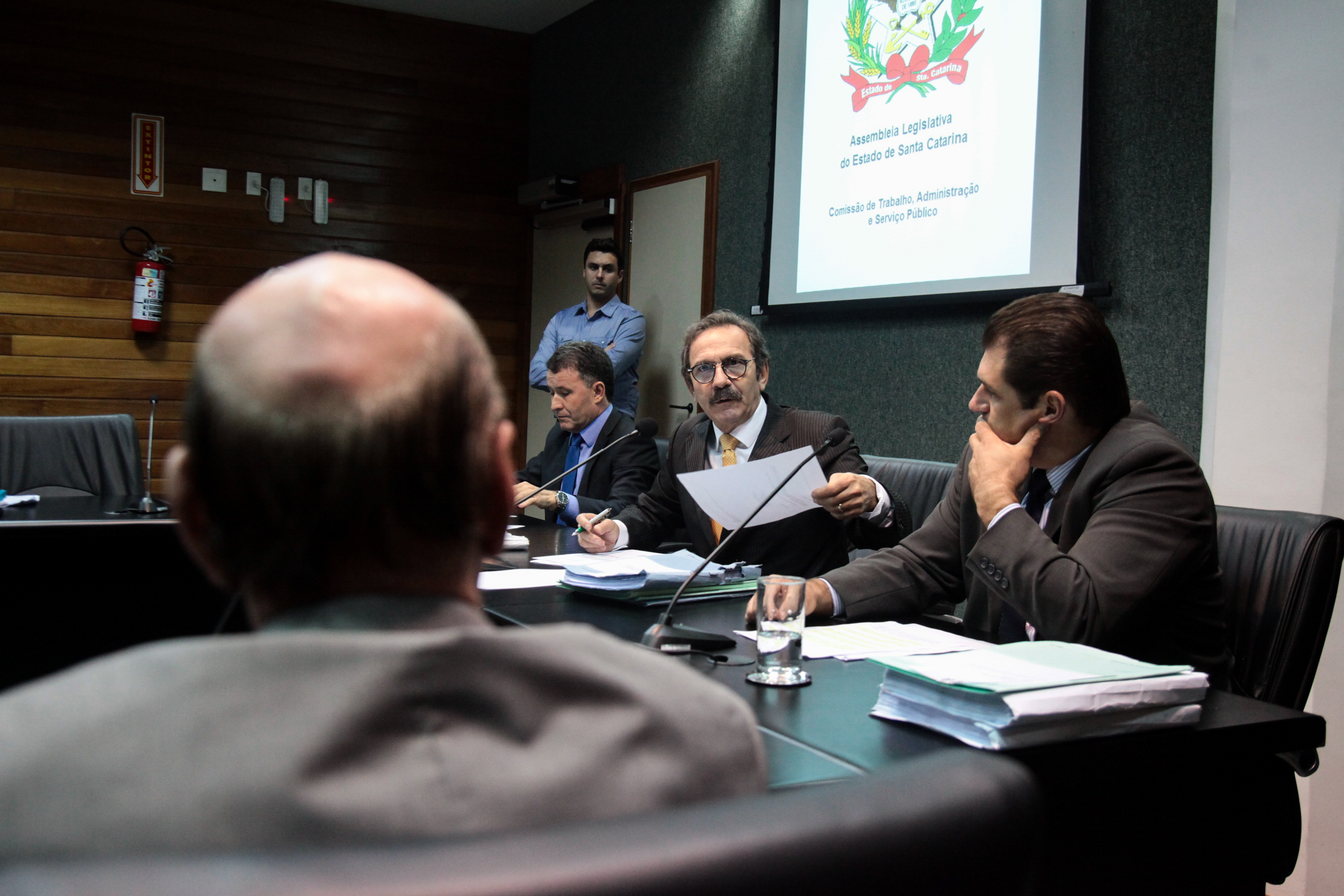 Comissão de Trabalho, Administração e Serviços Públicos.