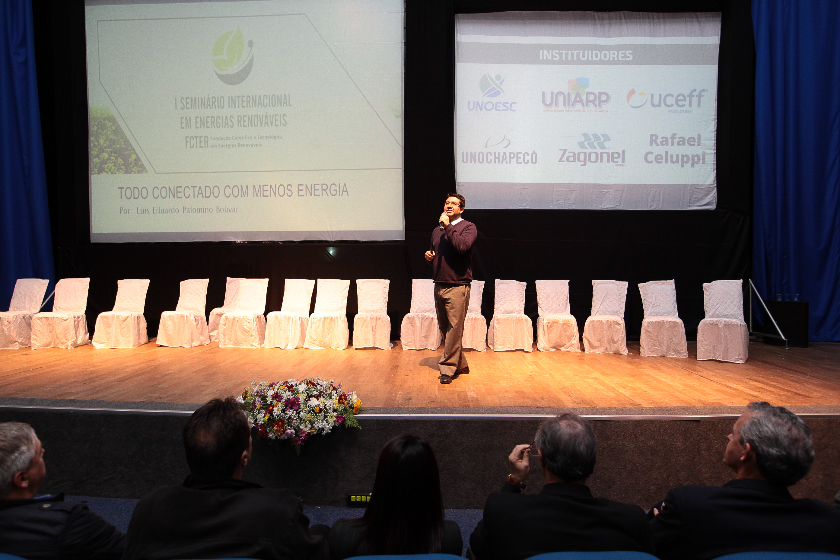 I Seminário Internacional em Energias Renováveis FCTER - Chapecó.  Paulo Eduardo Palomino.