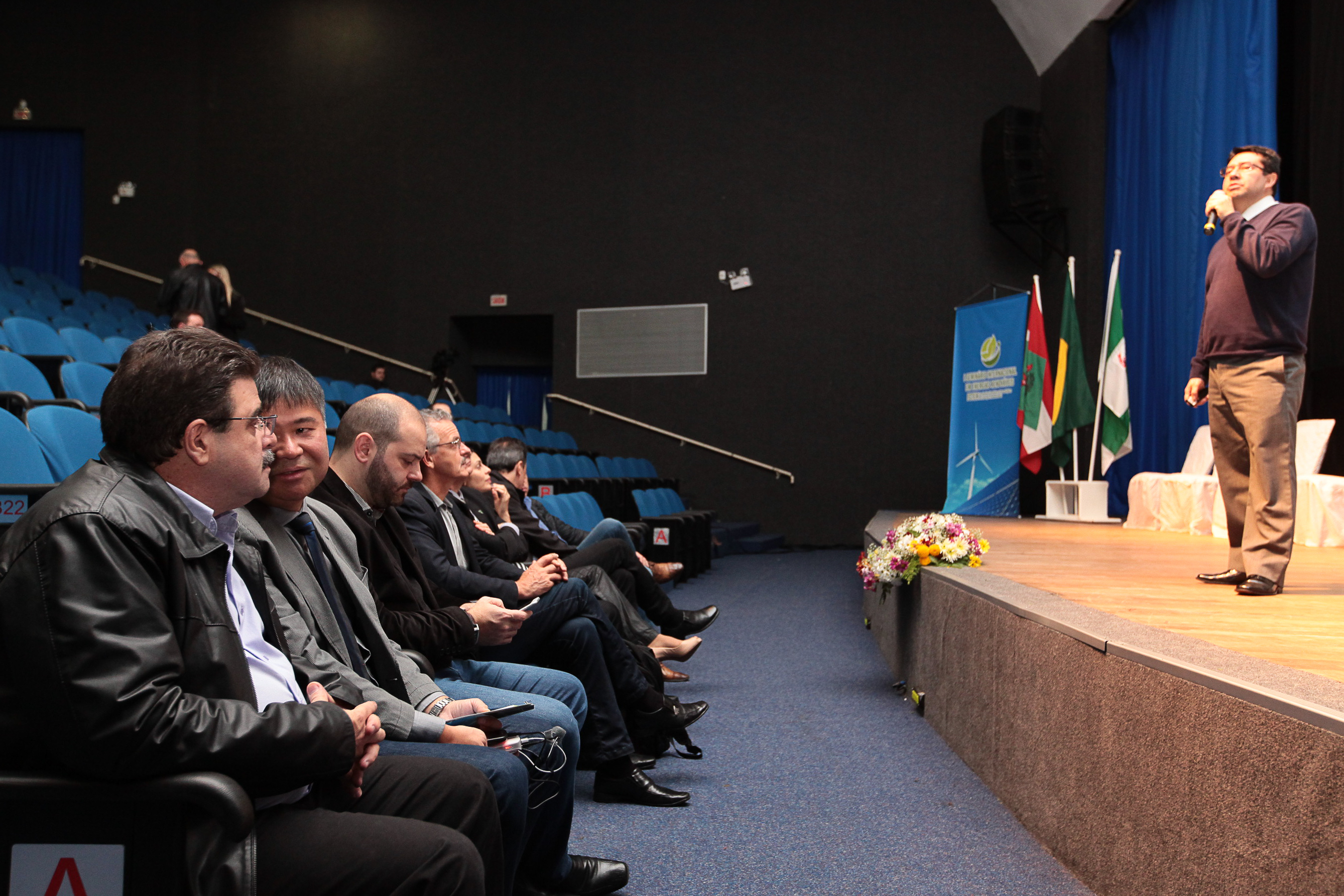 I Seminário Internacional em Energias Renováveis FCTER - Chapecó.   Paulo Eduardo Palomino.