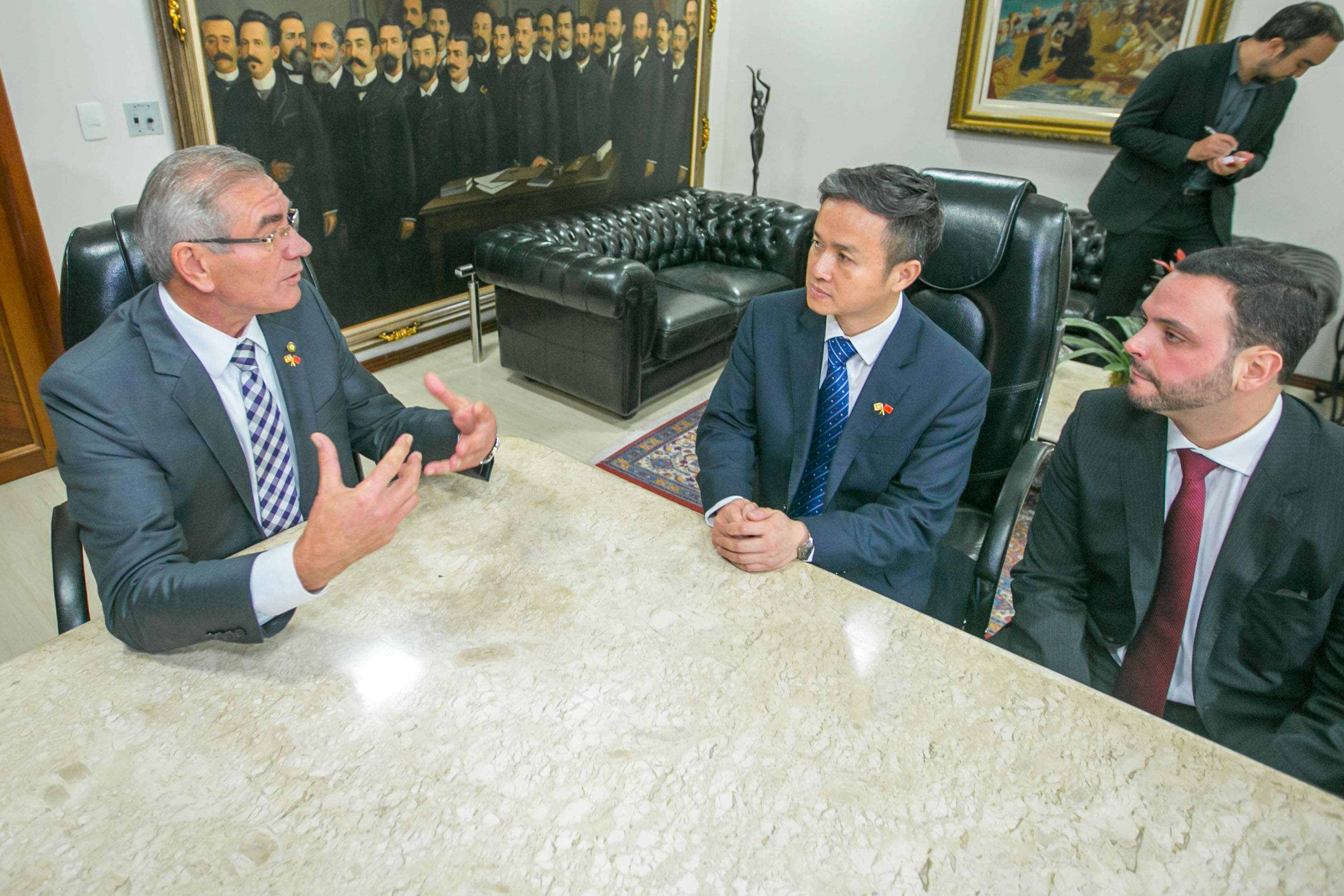 Visita de Comissão Chinesa a ALESC