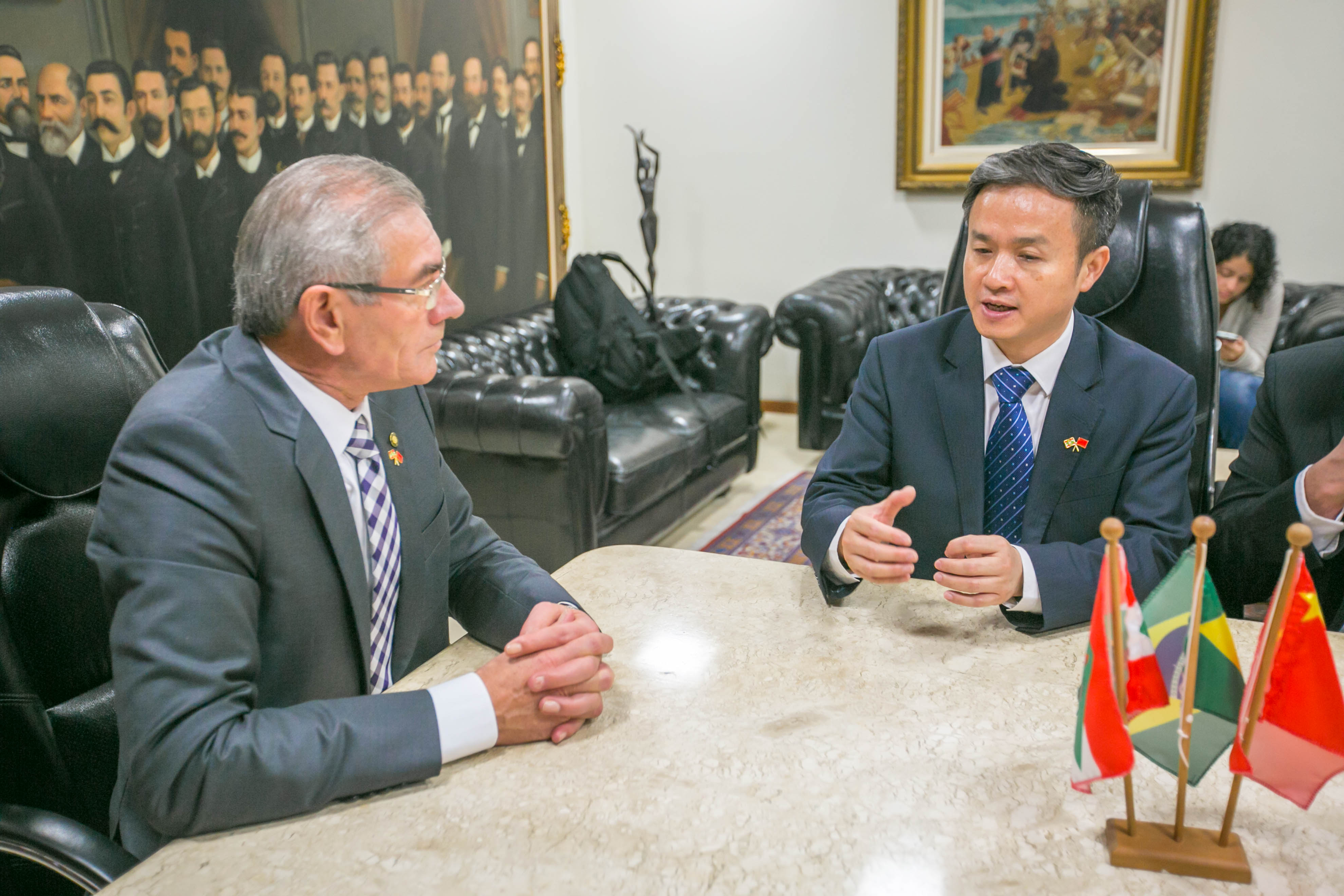 Visita de Comissão Chinesa a ALESC