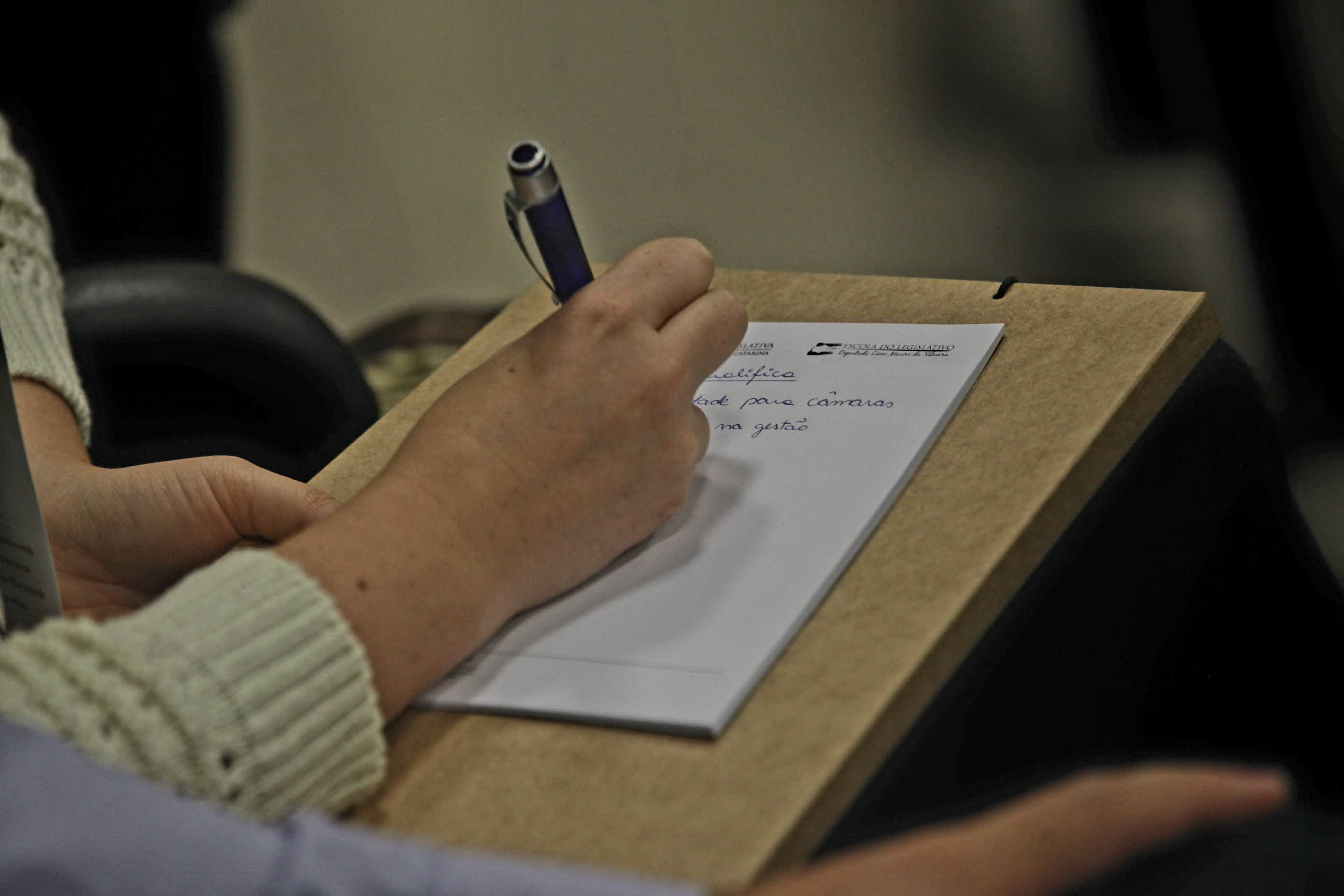 Escola do Legislativo Realiza o Programa Qualifica na Câmara Municipal de Itapema