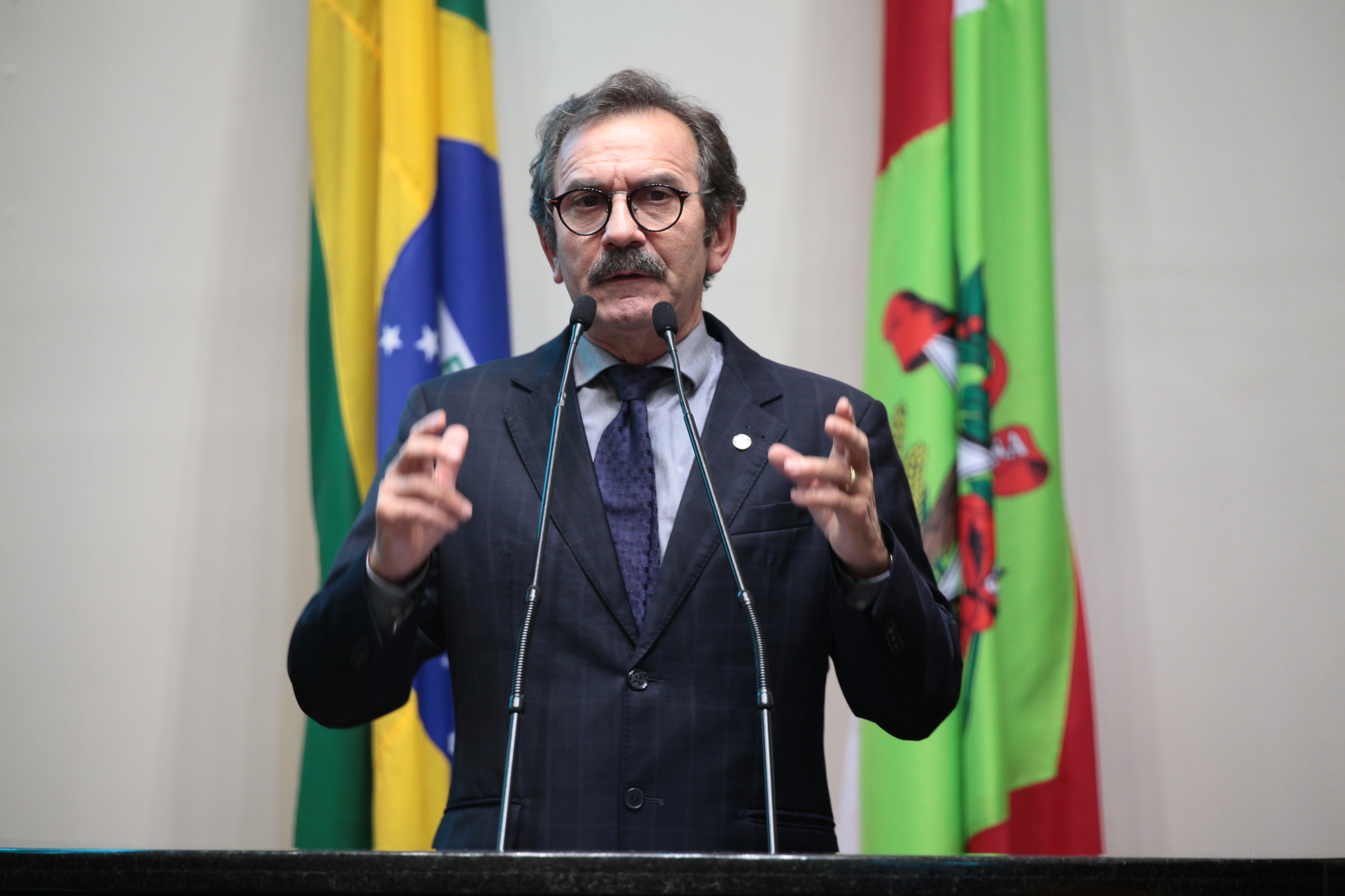 Sessão Ordinária. Deputado Serafim Venzon (PSDB) . Foto: Miriam Zomer / Agência AL