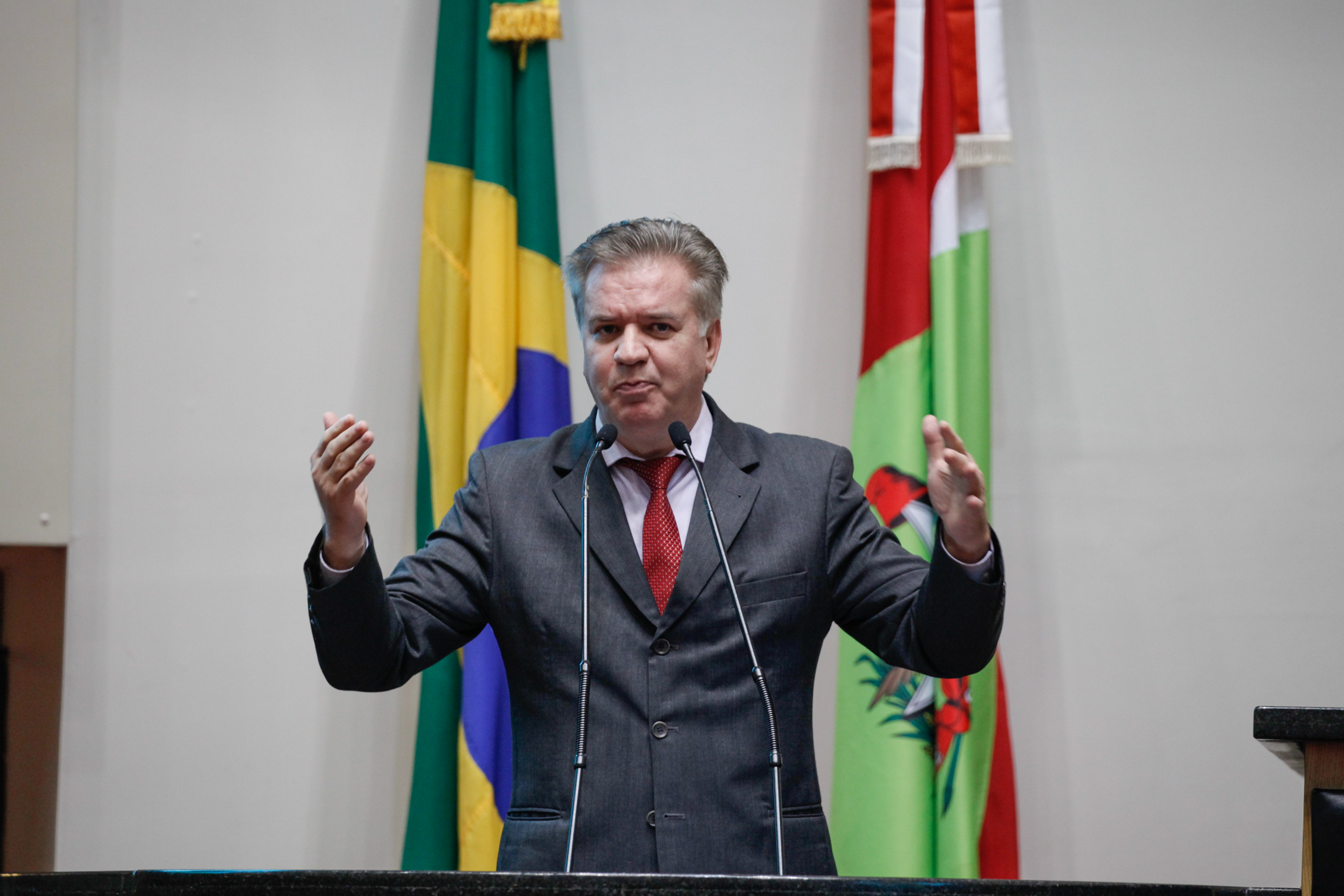 Sessão Ordinária. Deputado César Valduga (PCdoB).