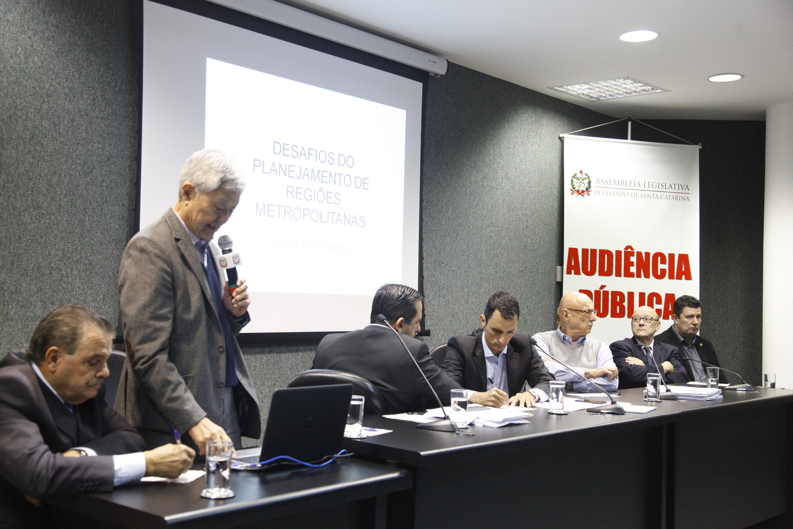 Comissão de Transportes promove audiência pública para tratar do contorno viário. Foto: Eduardo Guedes / Agência AL
