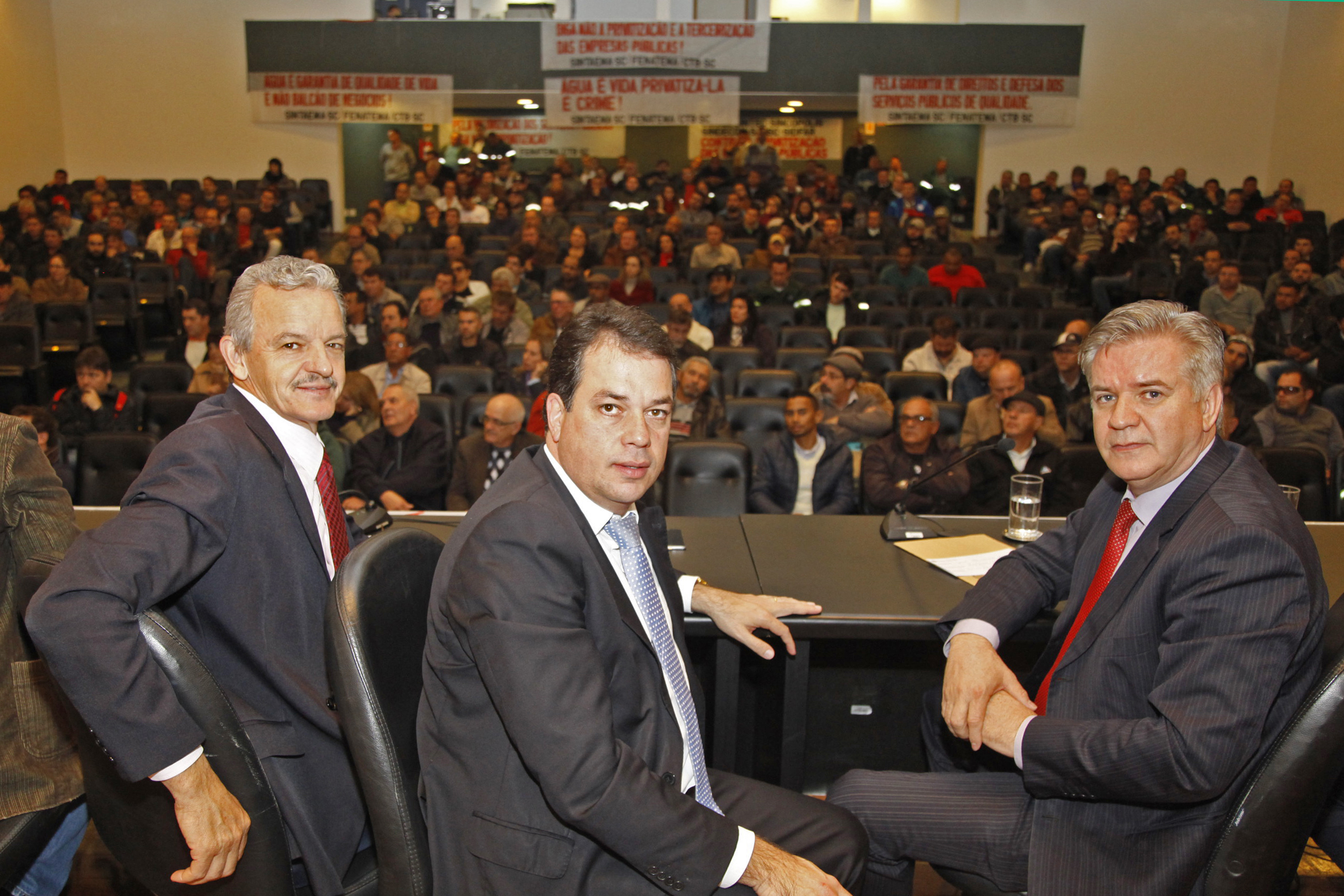 Lançamento da Frente Parlamentar em Defesa do Serviço Público e Contra a Privatização das Empresas Estatais.