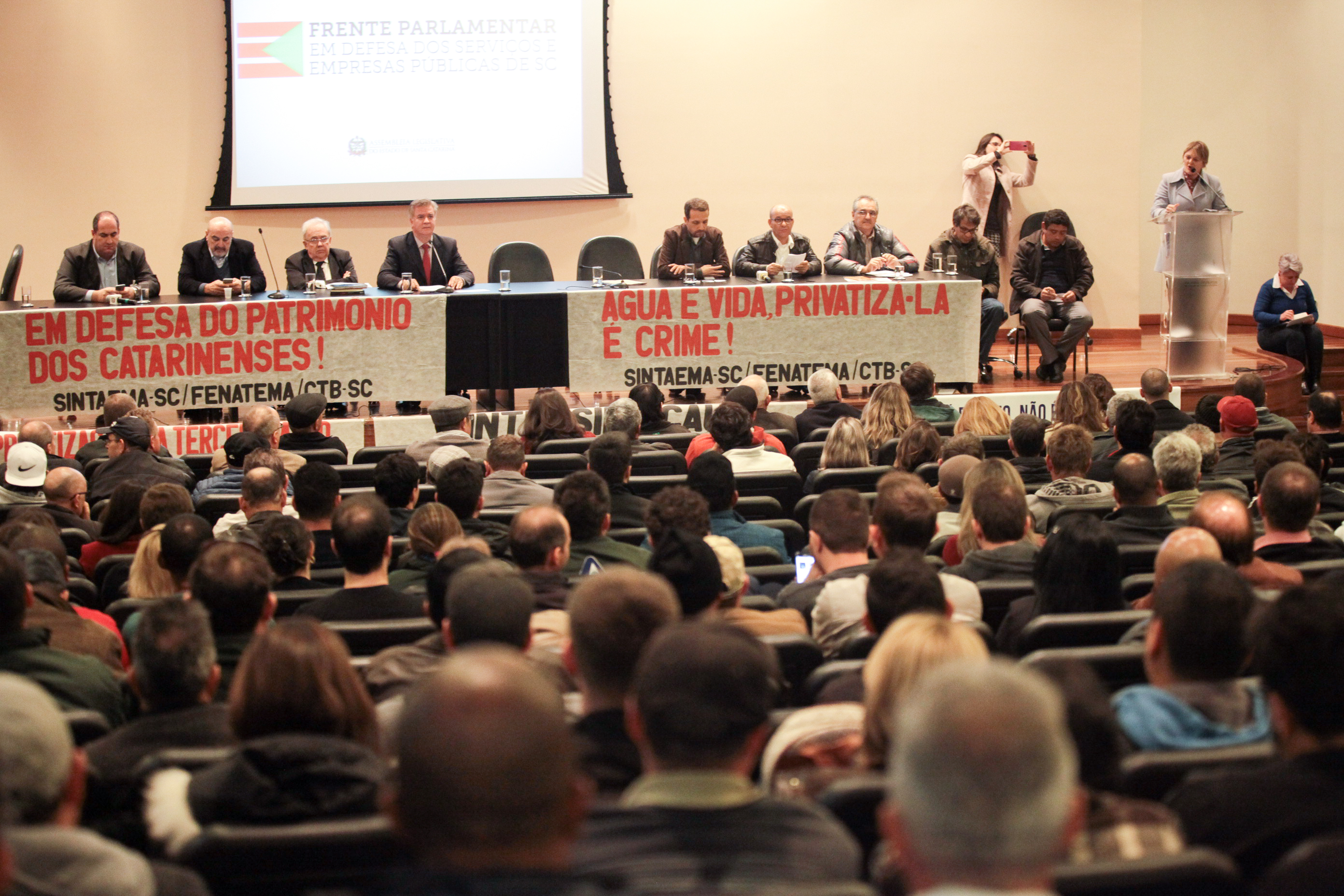 Lançamento da Frente Parlamentar em Defesa do Serviço Público e Contra a Privatização das Empresas Estatais.