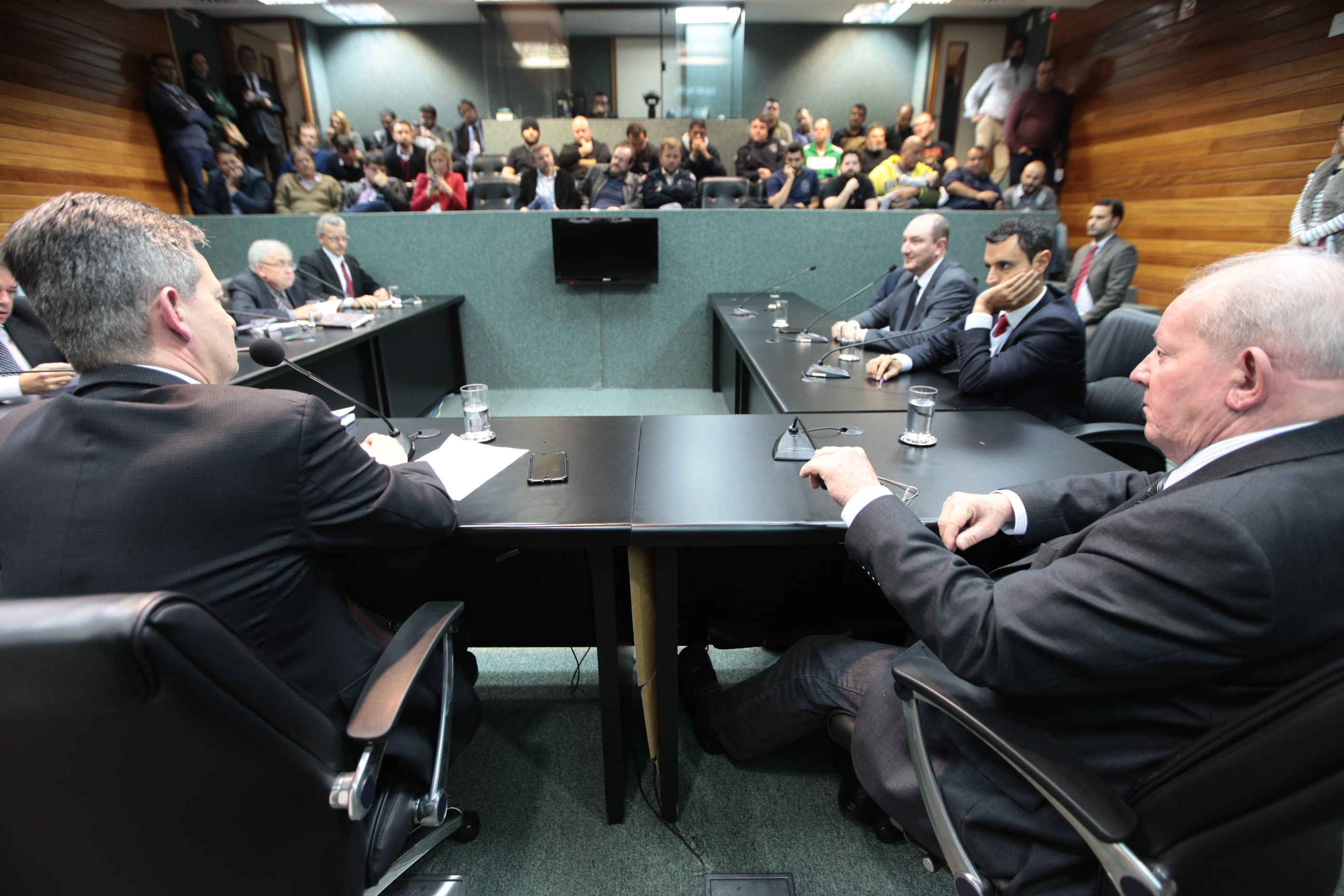 Reunião Extraordinária da Comissão de Constituição e Justiça.