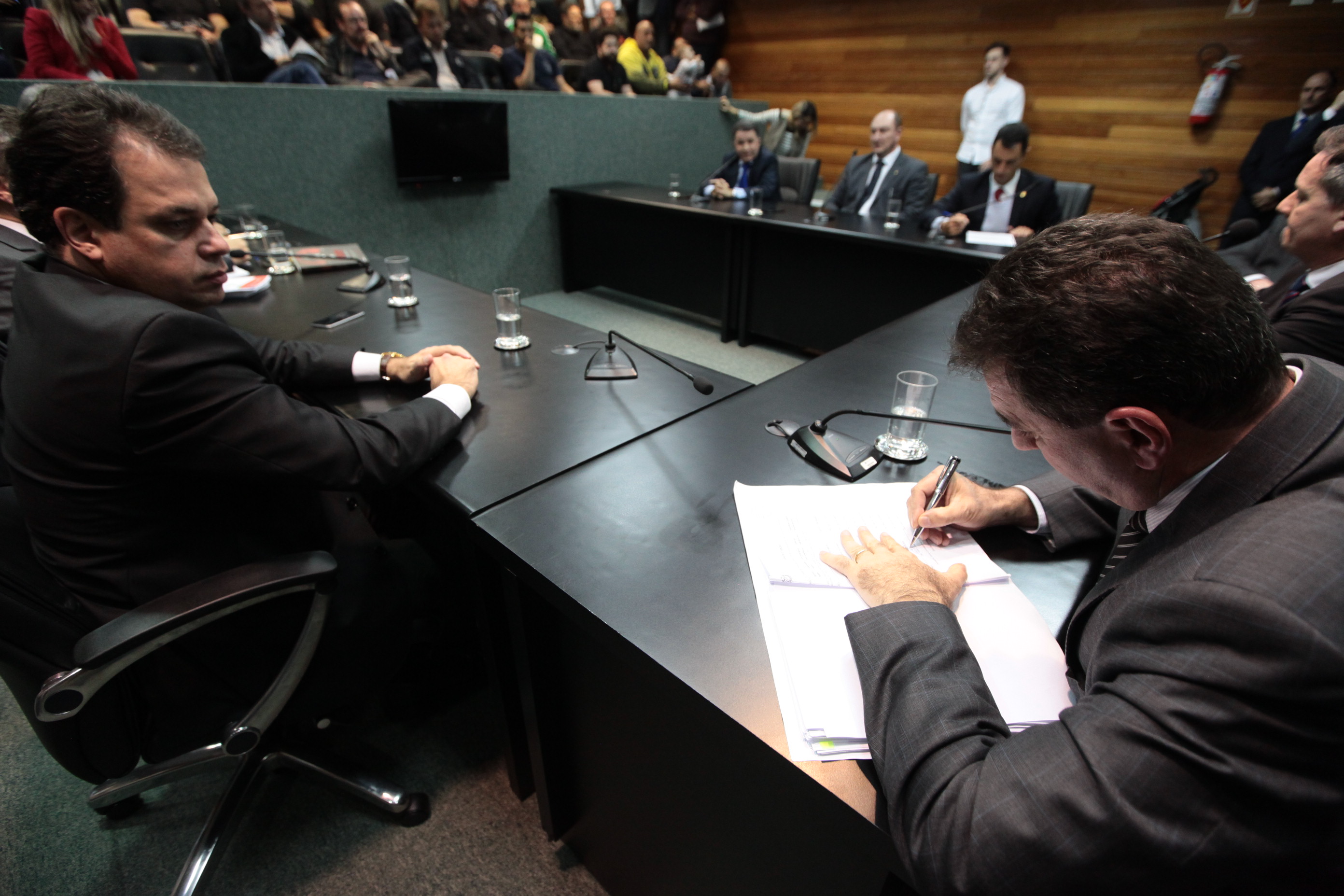 Reunião Extraordinária da Comissão de Constituição e Justiça.
