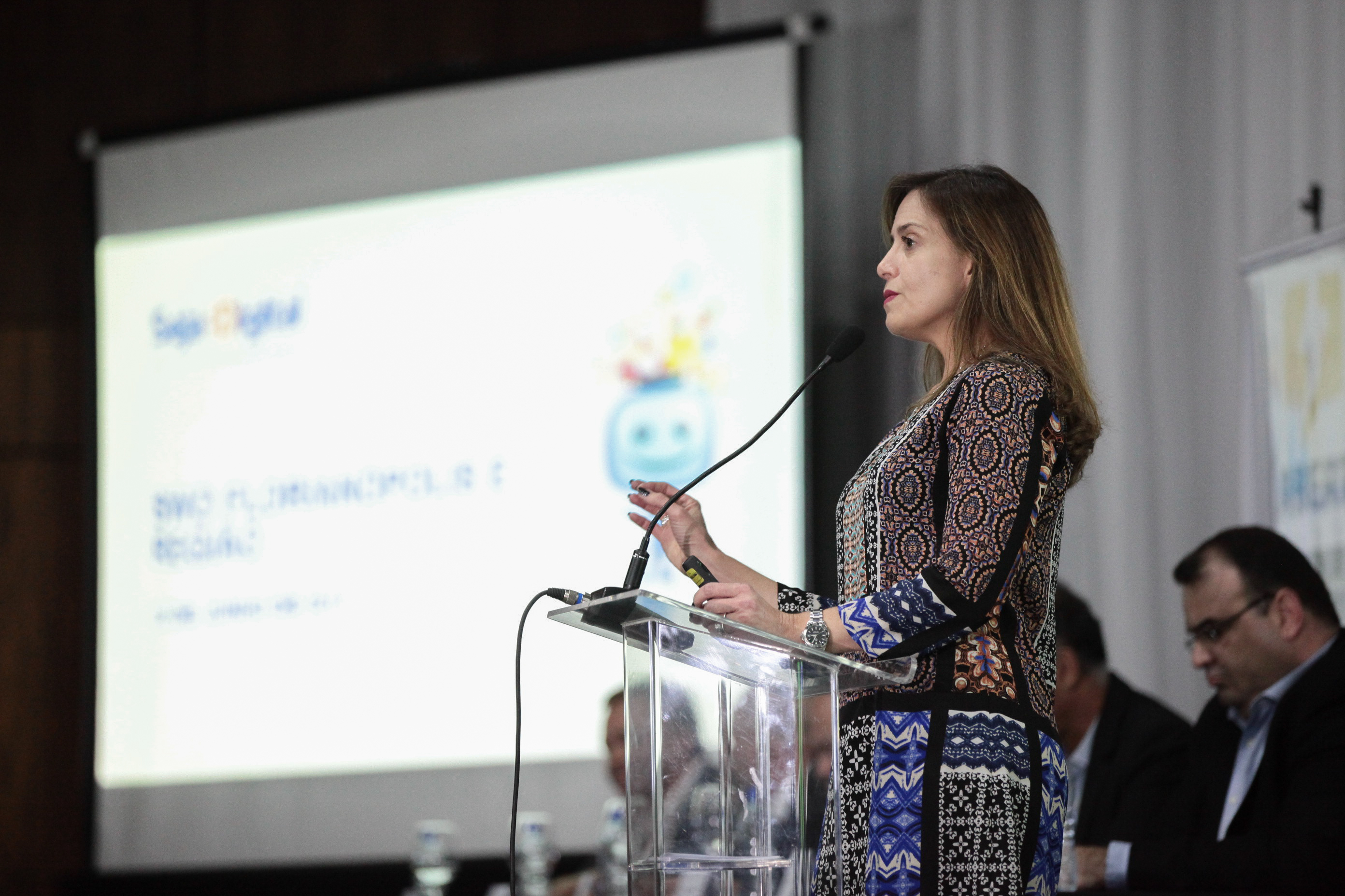 Patrícia Abreu. Sinal analógico em Florianópolis.