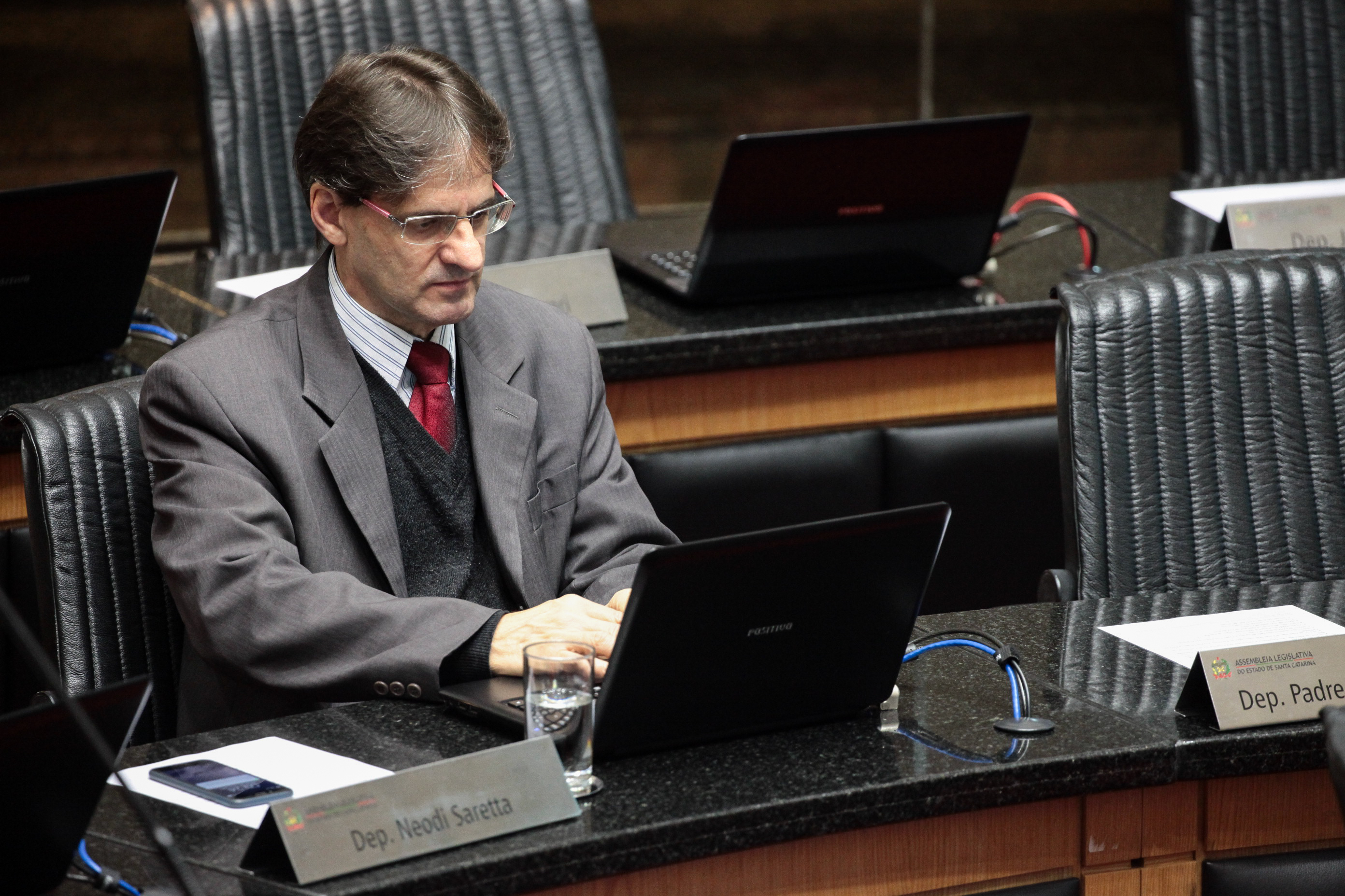 Deputado Neodi Saretta (PT). Sessão Ordinária.