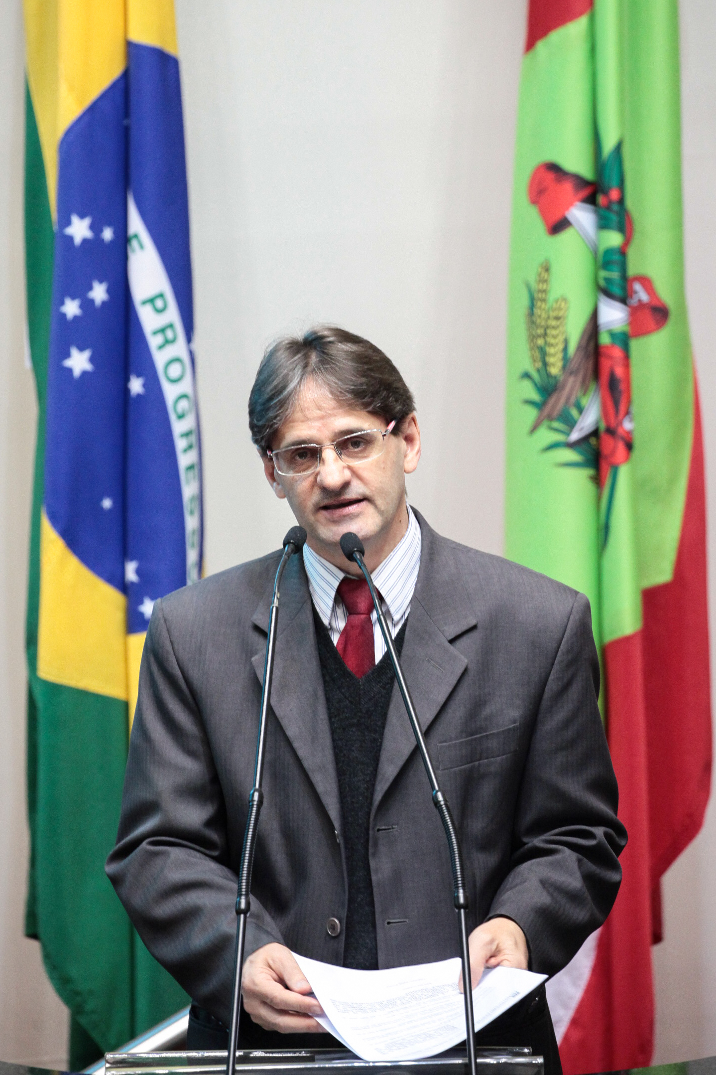 Deputado Neodi Saretta (PT). Sessão Ordinária.