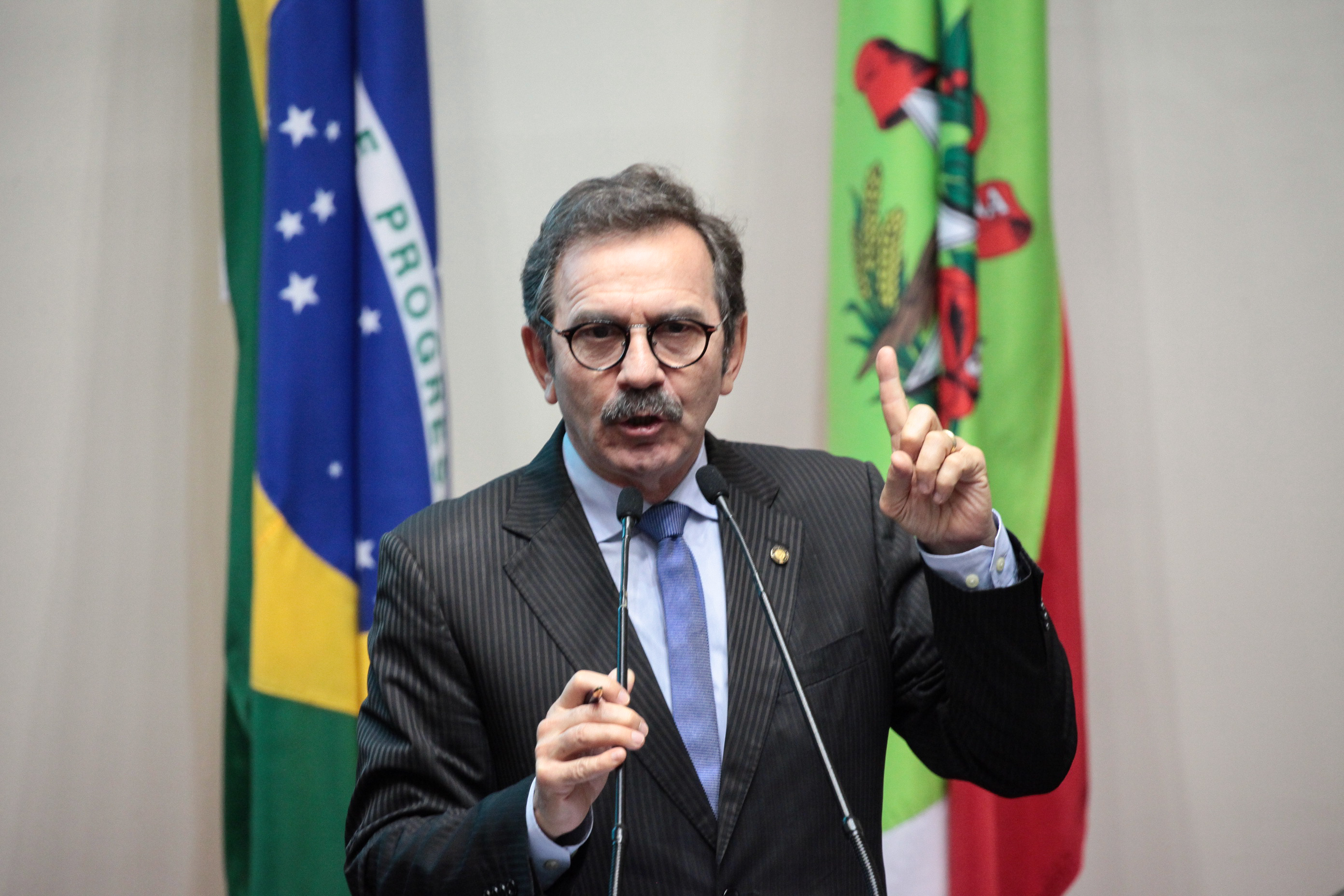 Deputado Serafim Venzon (PSDB). Sessão Ordinária.