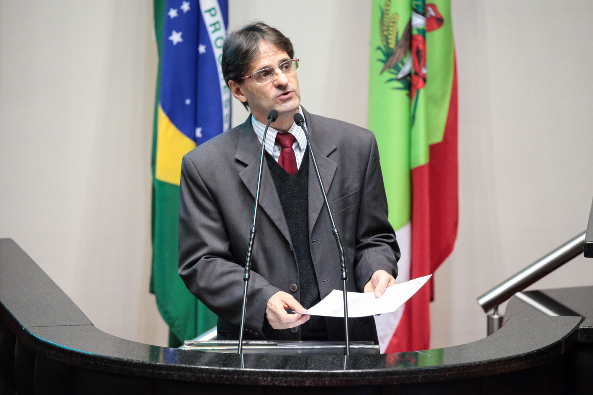 Saretta pede cumprimento do prazo de início do tratamento contra o câncer