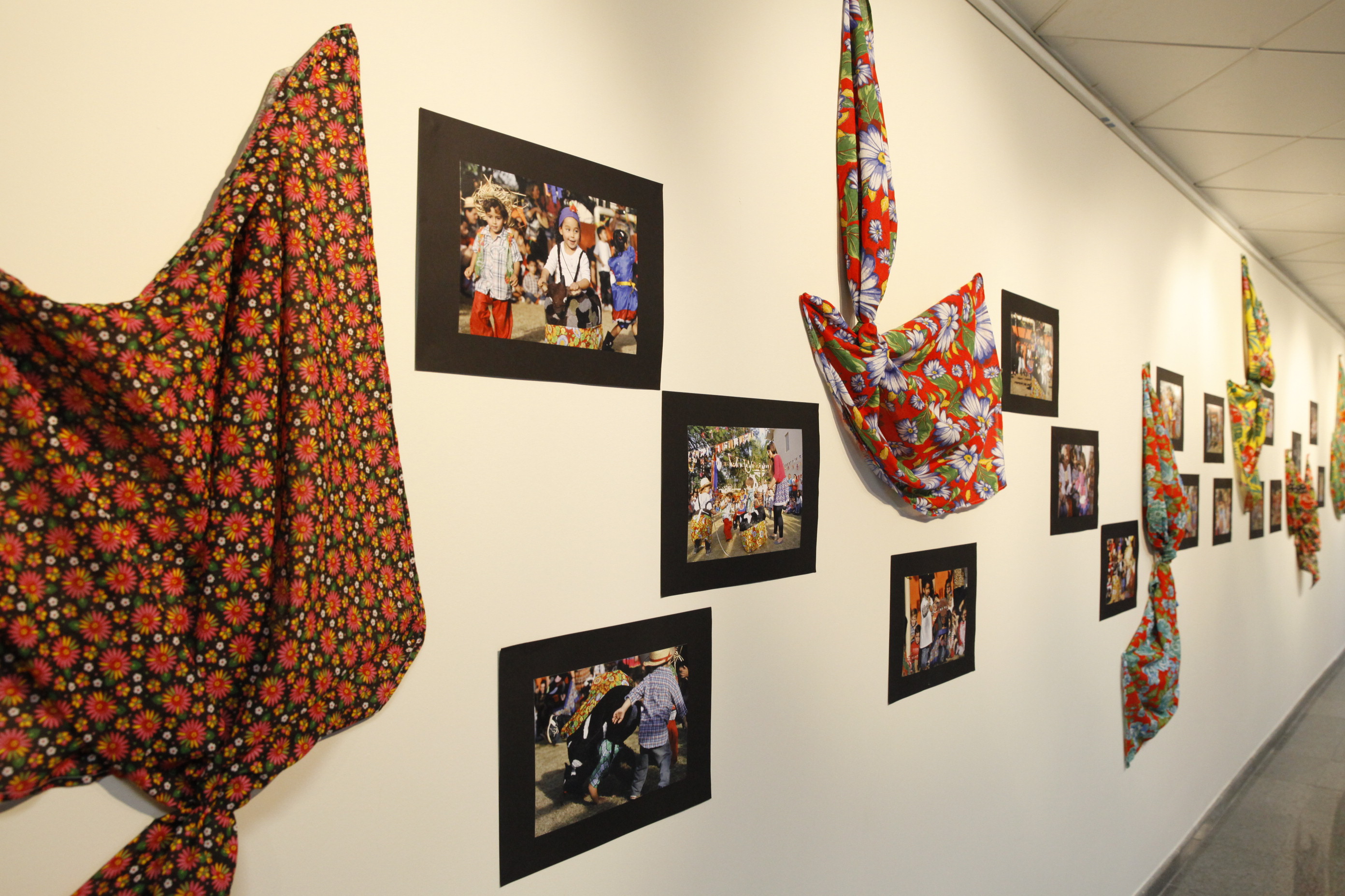 Exposição Fotográfica Encanto da Tradição