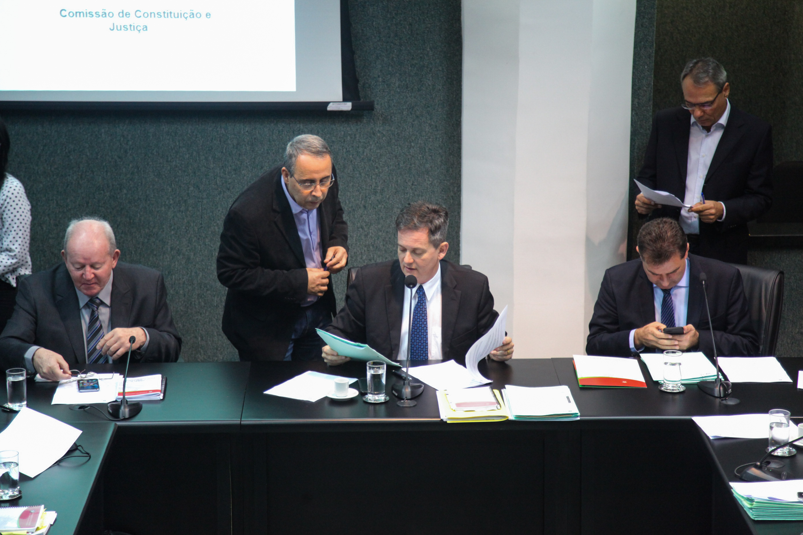 Comissão de Constituição e Justiça.