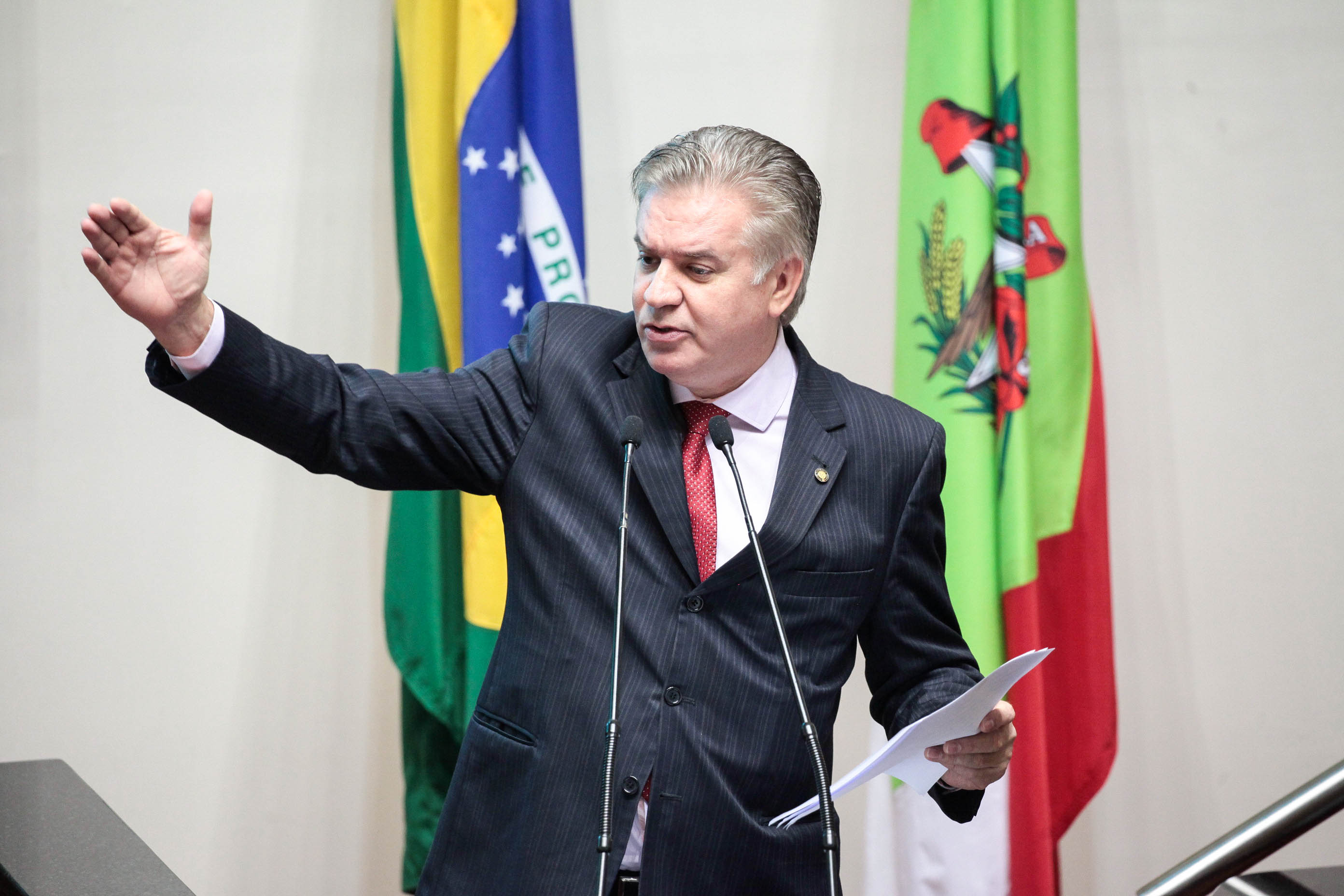 Deputado Cesar Valduga (PCdoB). Sessão Ordinária.