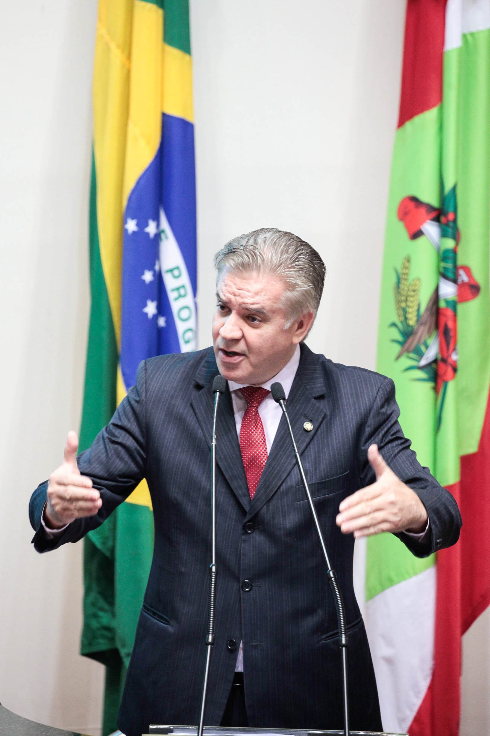 Deputado Cesar Valduga (PCdoB). Sessão Ordinária.