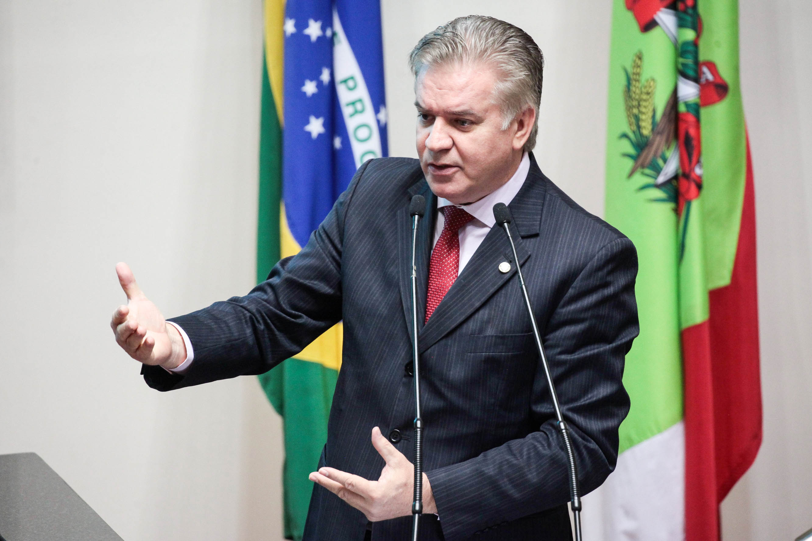 Deputado Cesar Valduga (PCdoB). Sessão Ordinária.