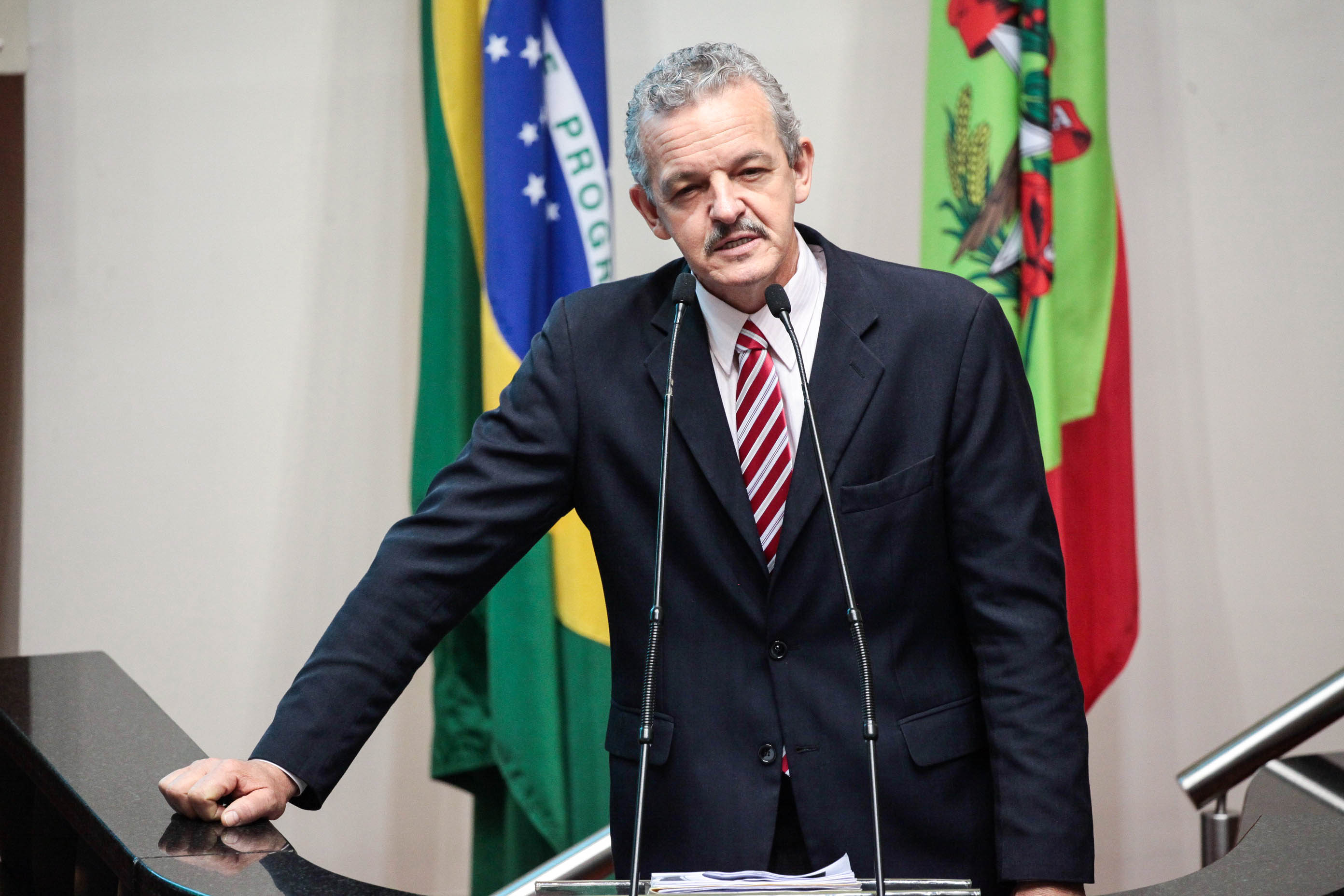 Deputado Dirceu Dresch (PT). Sessão Ordinária.