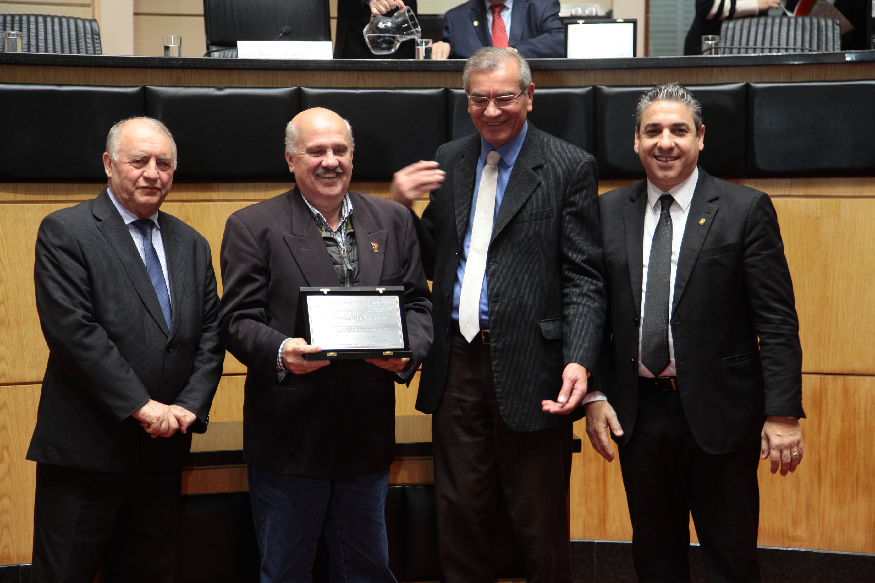10 Anos da Certificação de Santa Catarina como Livre da Febre Aftosa - Luiz Hessmann