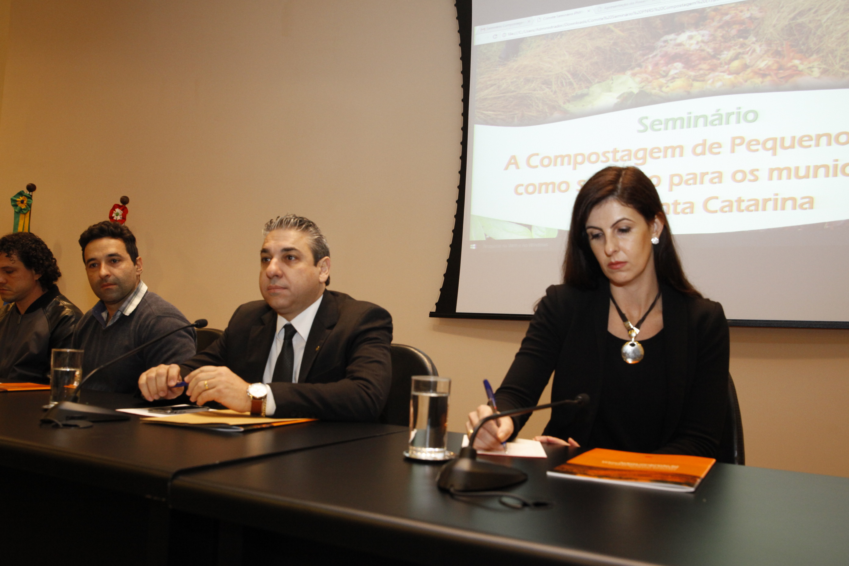 Seminário Política Nacional de Resíduos Sólidos.