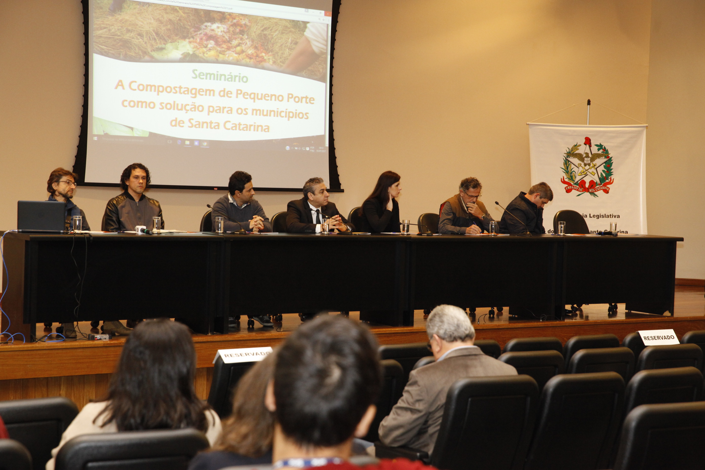 Seminário Política Nacional de Resíduos Sólidos.
