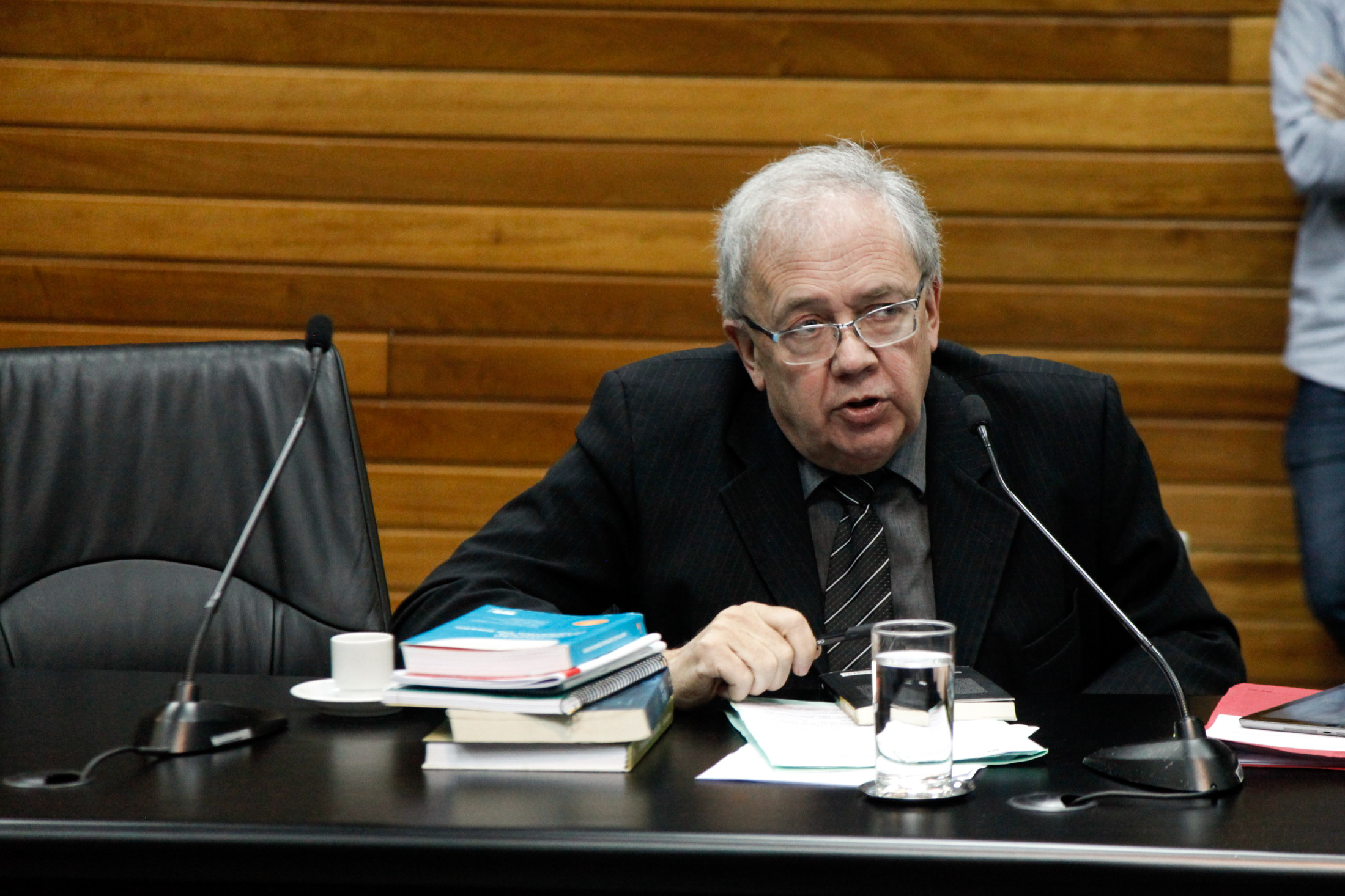 Deputado Fernando Coruja (PMDB). Comissão de Trabalho, Administração e Serviços Públicos.