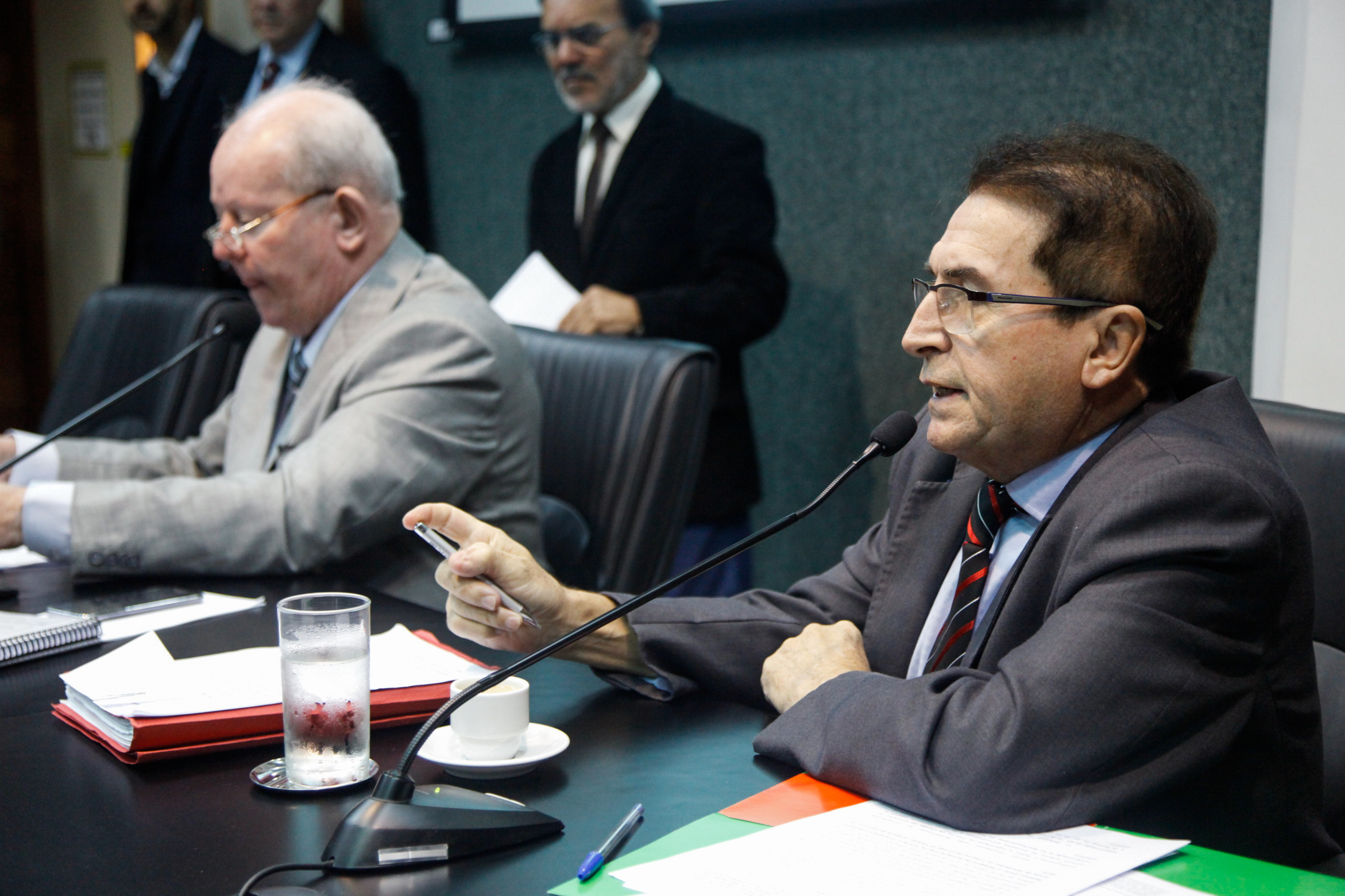 Deputado Antônio Aguiar (PMDB). Comissão de Finanças e Tributação.
